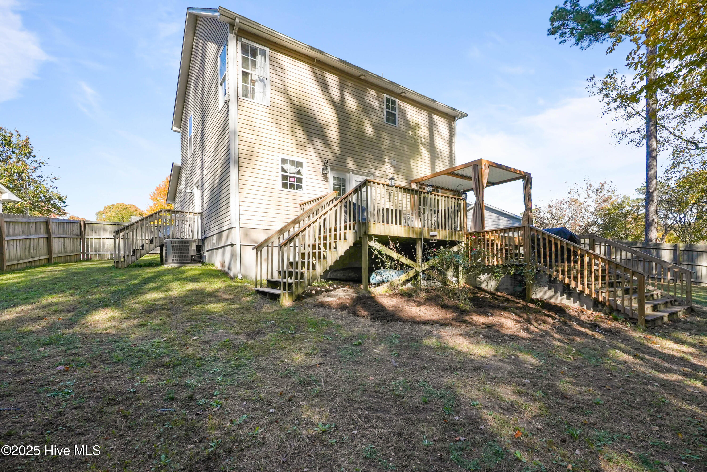 100542375 | Photo 34