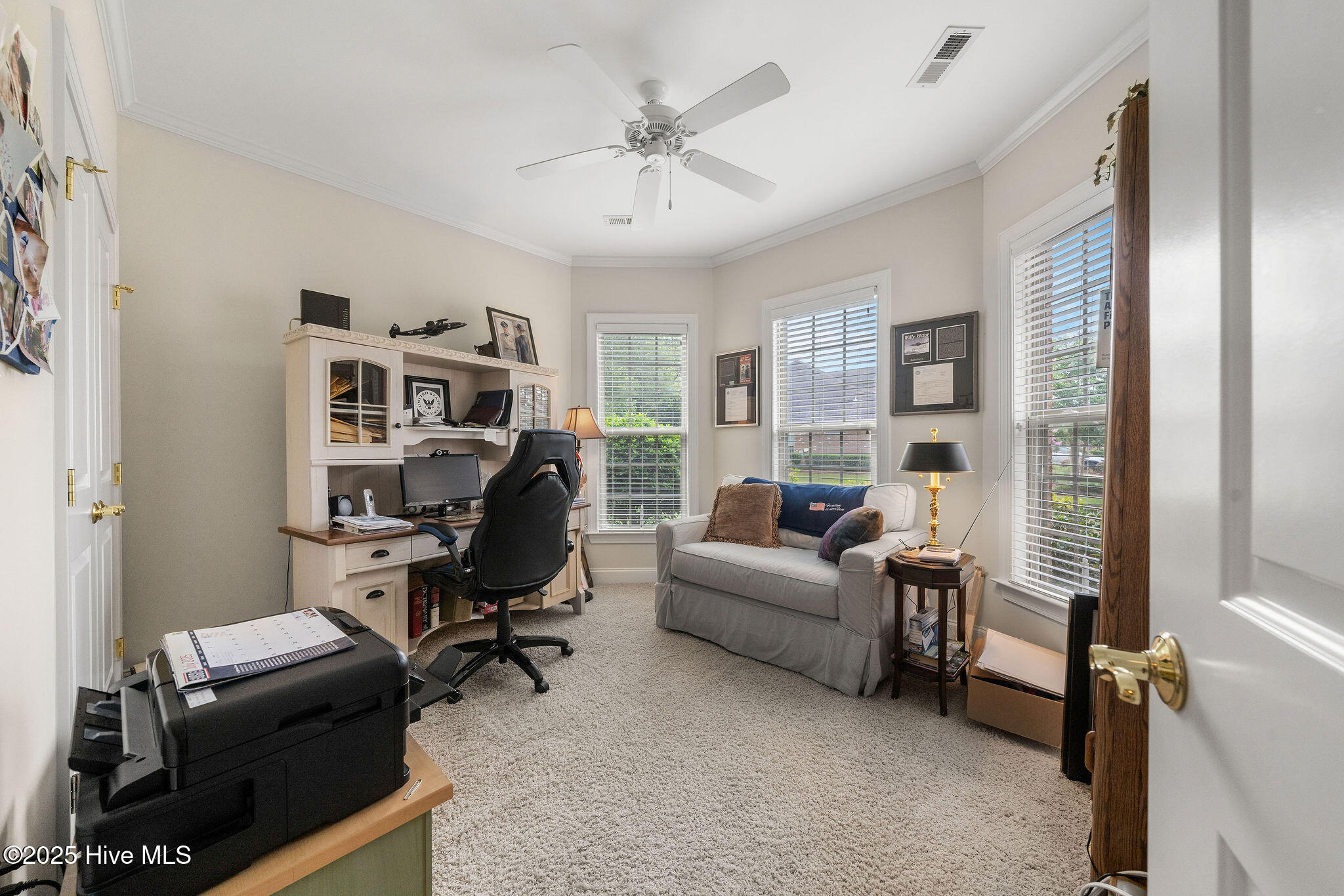 100520063 | Photo 22