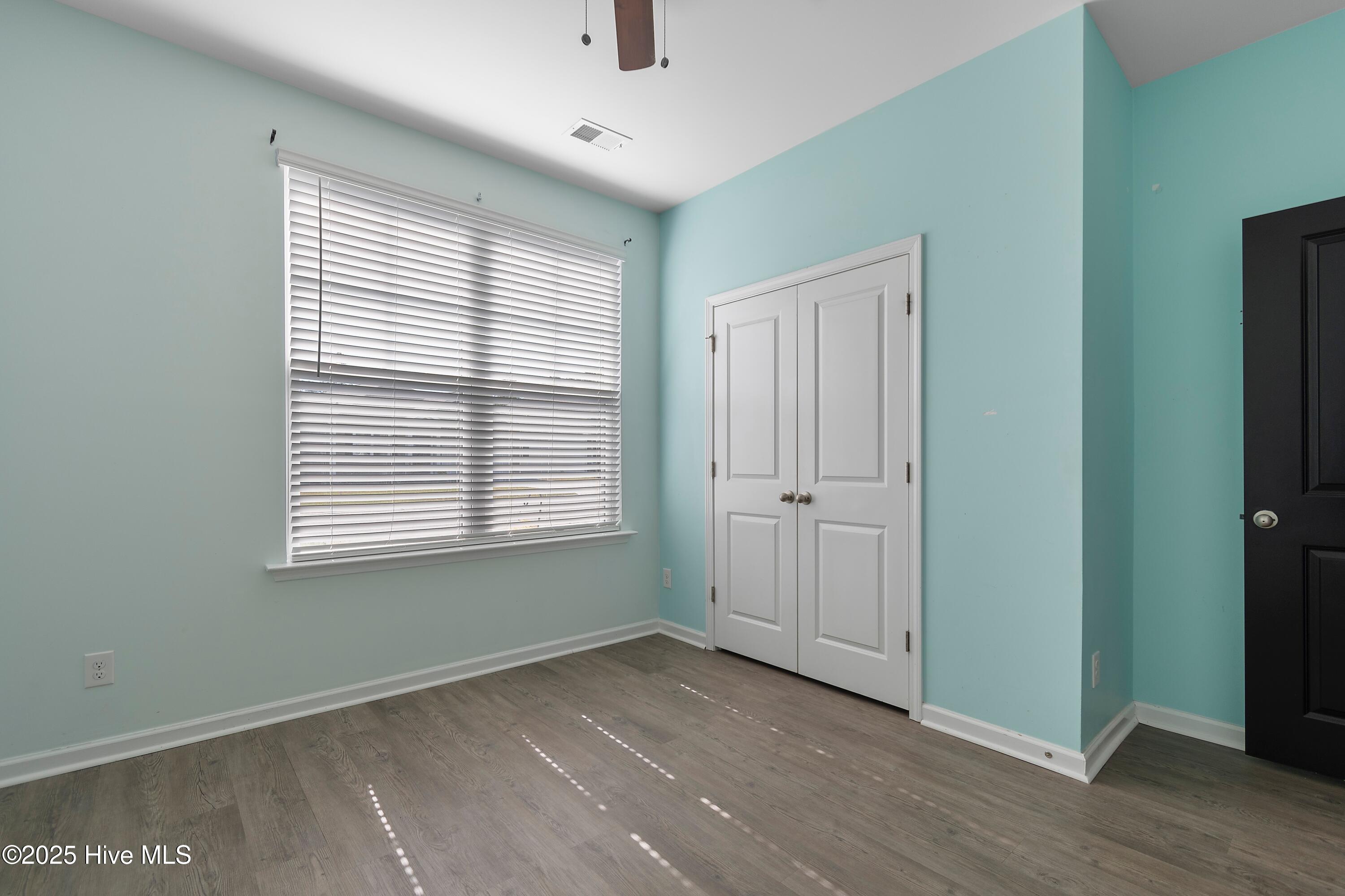 100537510 | Photo 41