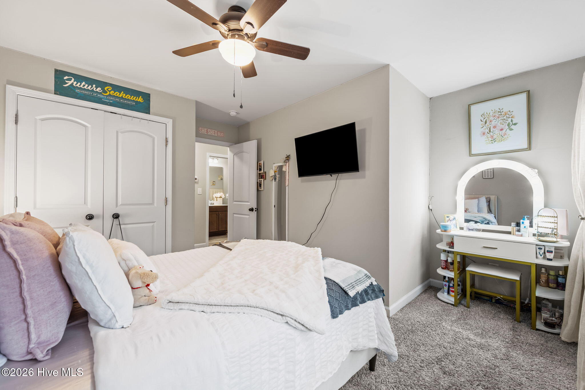 100558417 | Photo 25