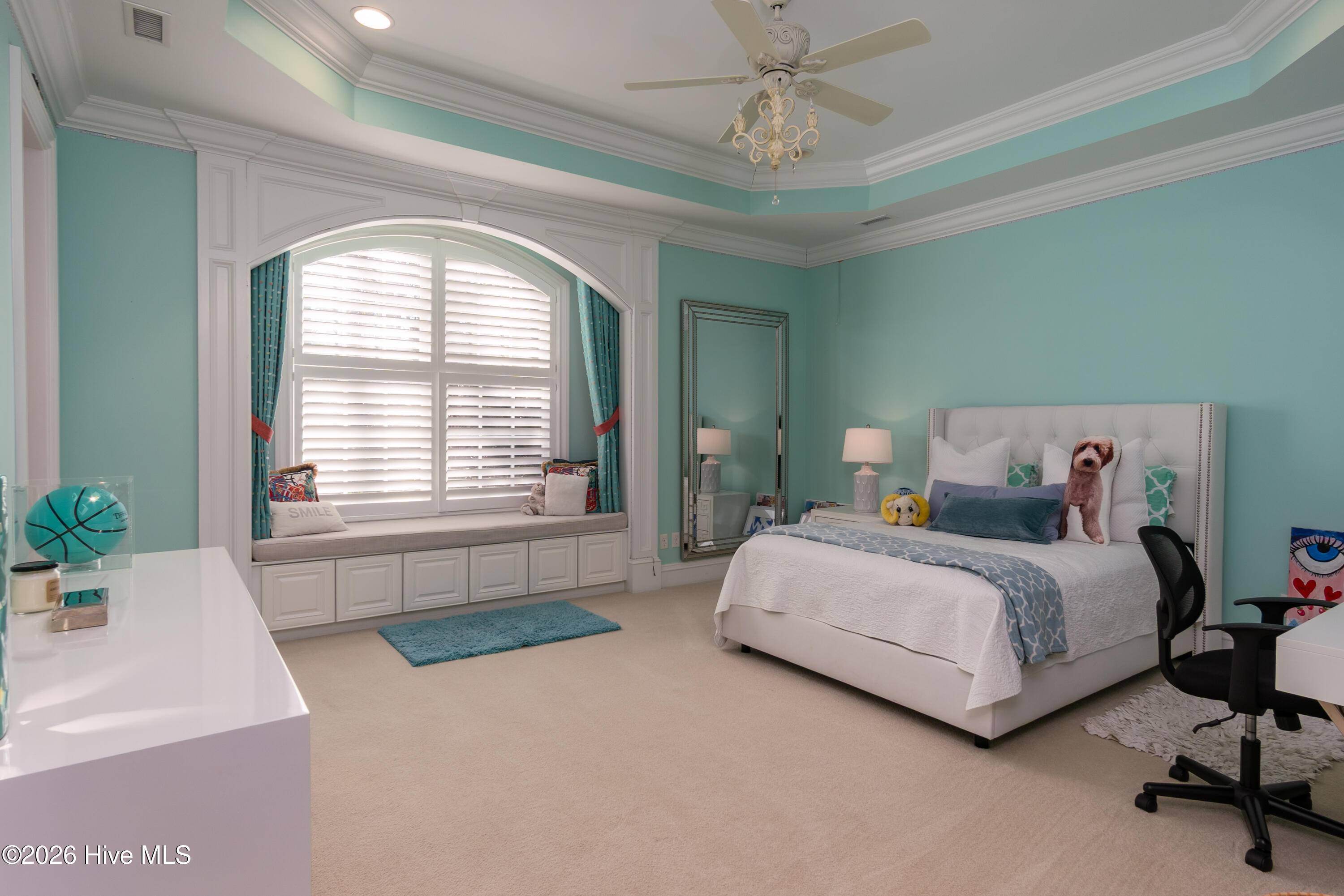 100550947 | Photo 54