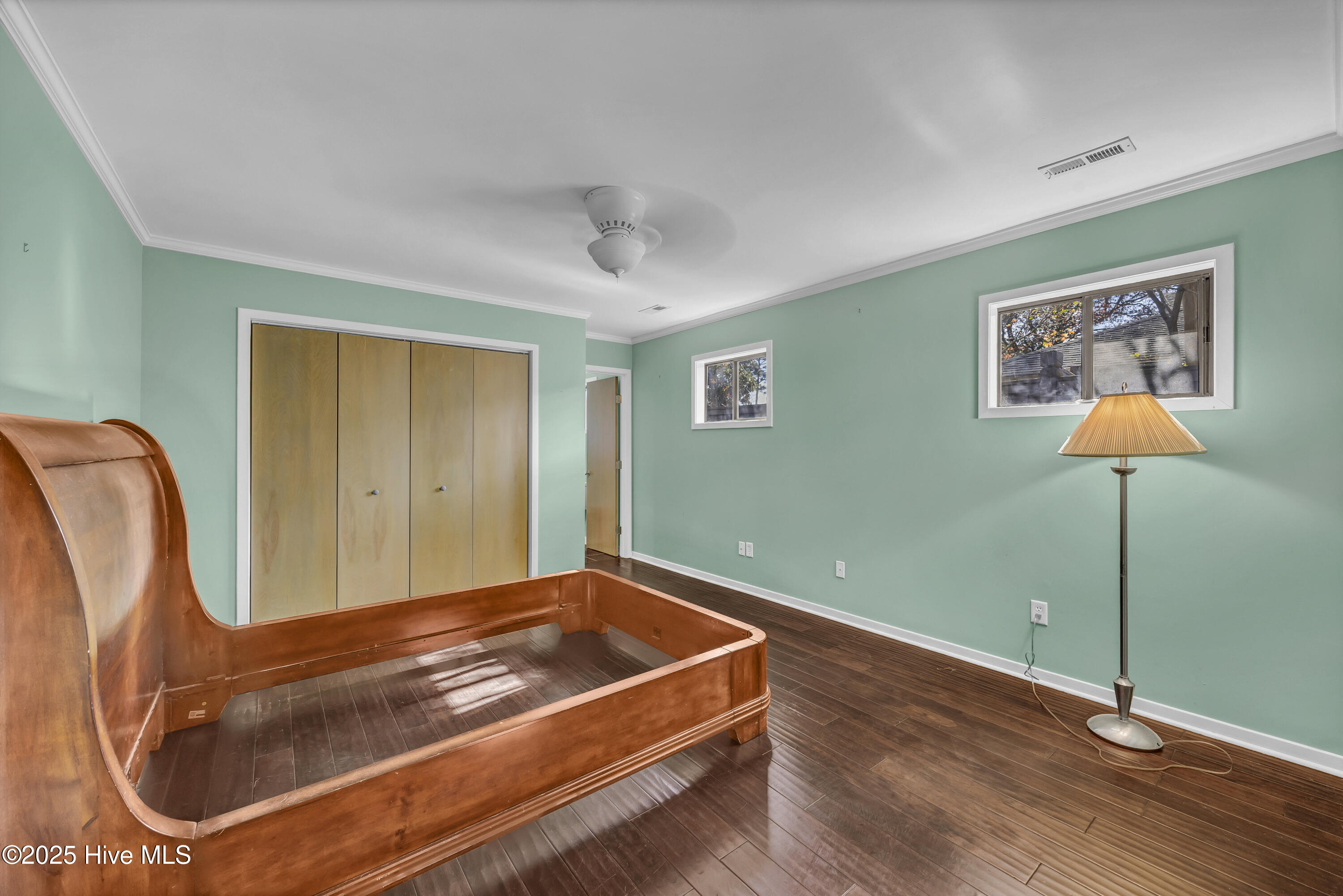 100540470 | Photo 19