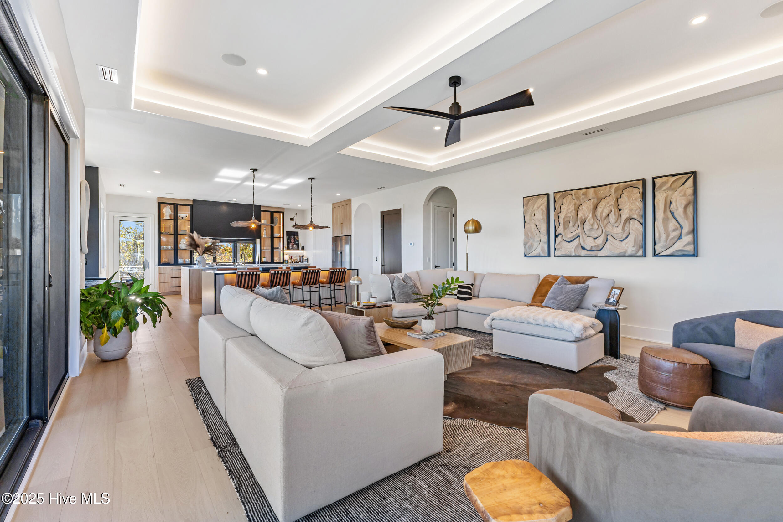 100560087 | Photo 20