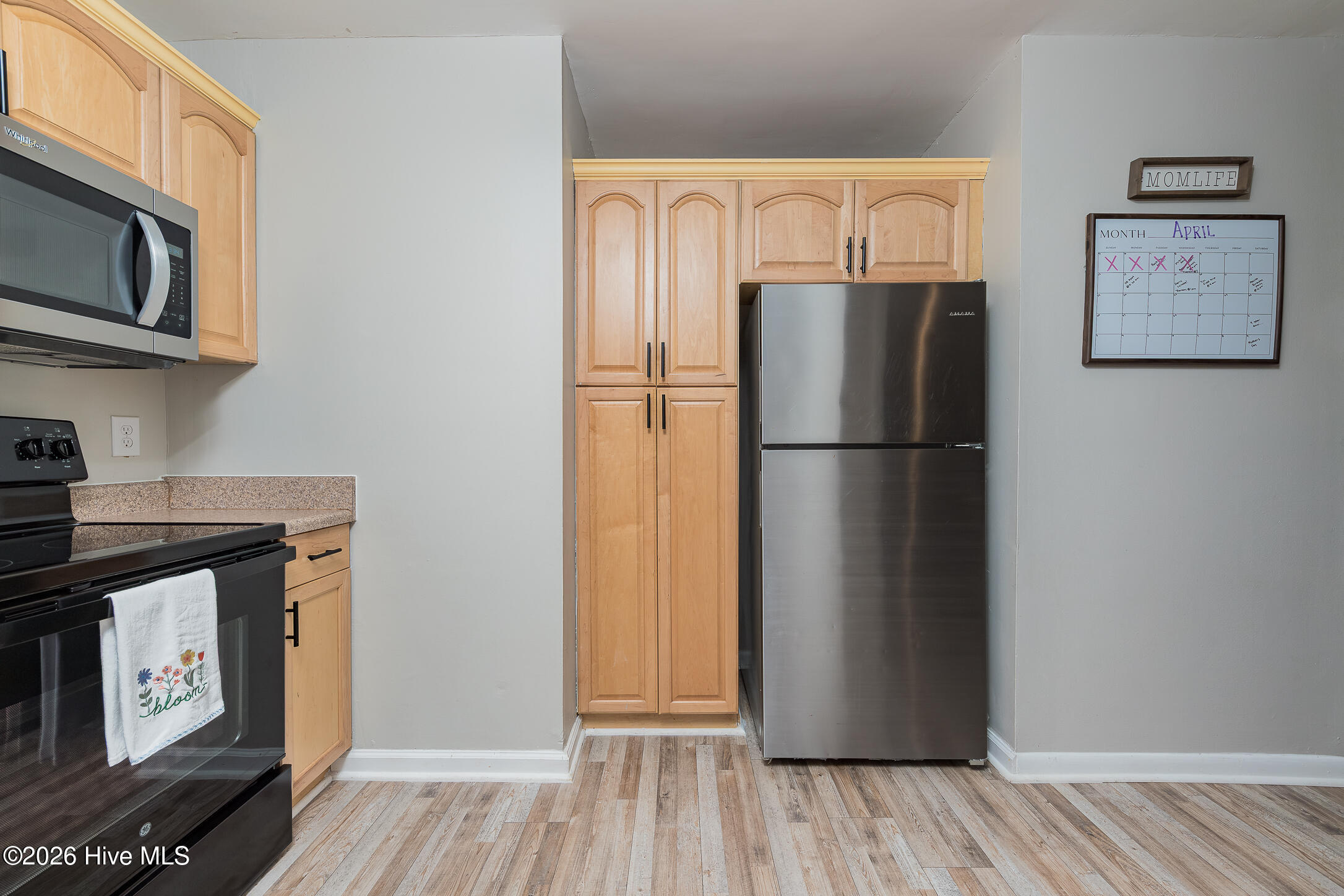 100566387 | Photo 16