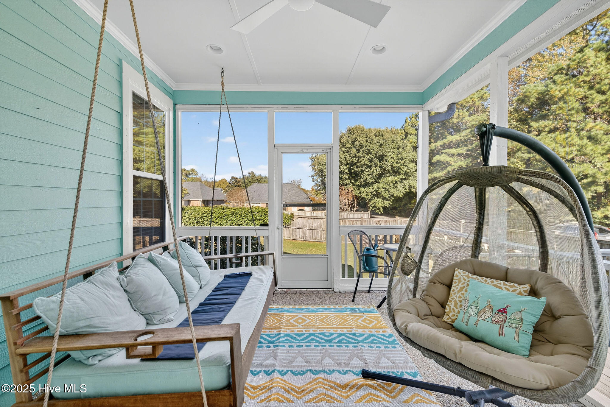 100540017 | Photo 25