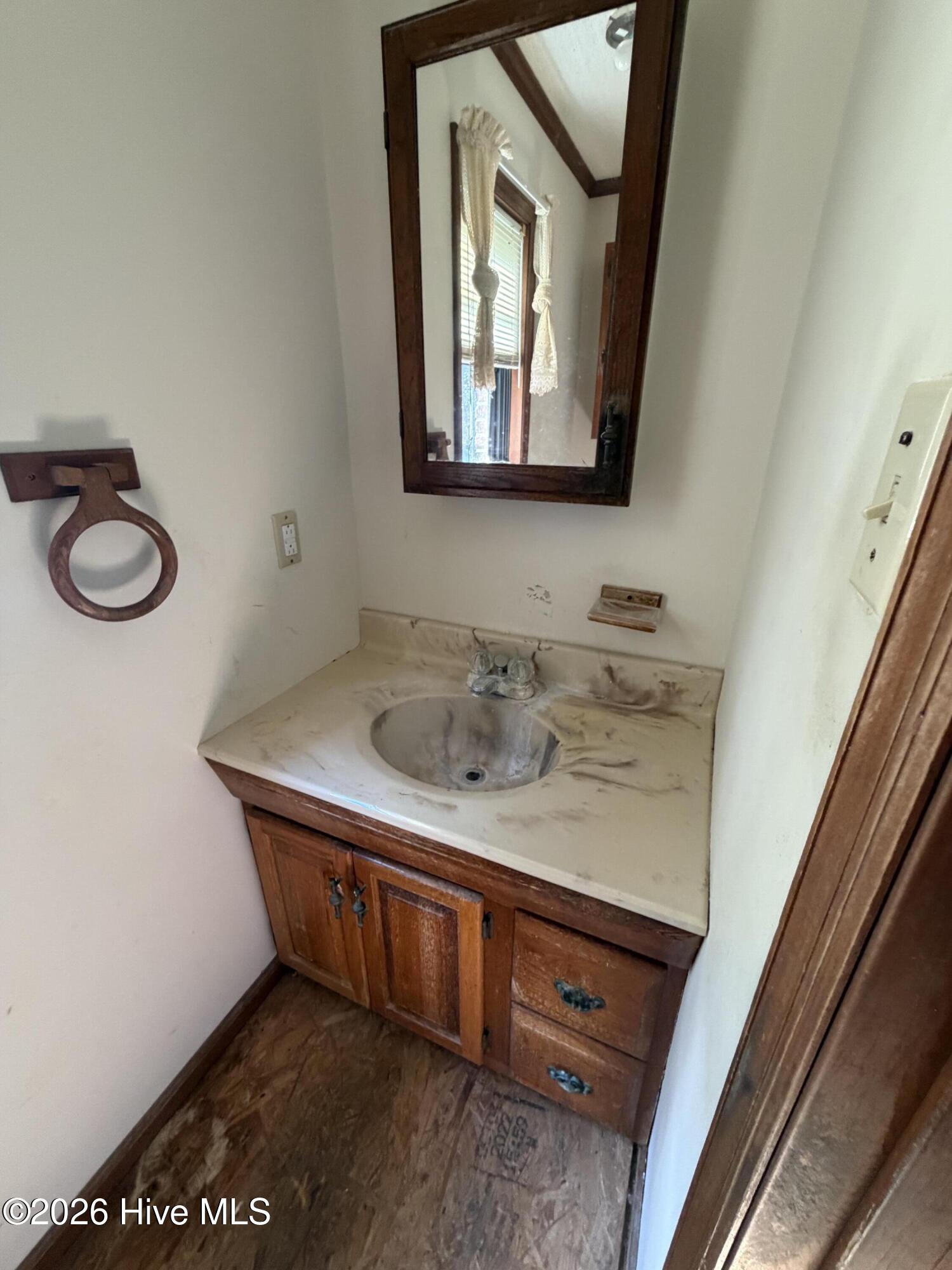 1371 Cooper Road,Bayboro