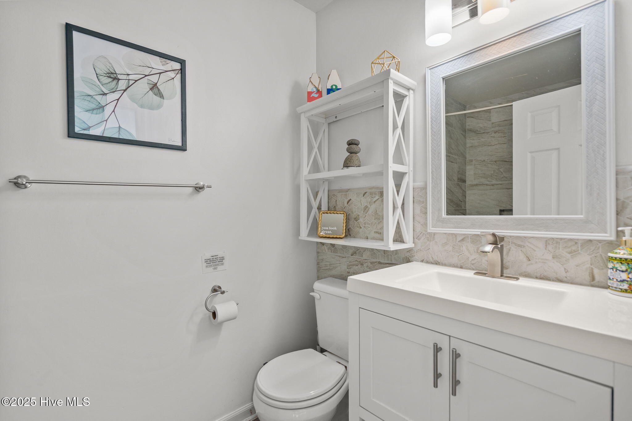 100531812 | Photo 21