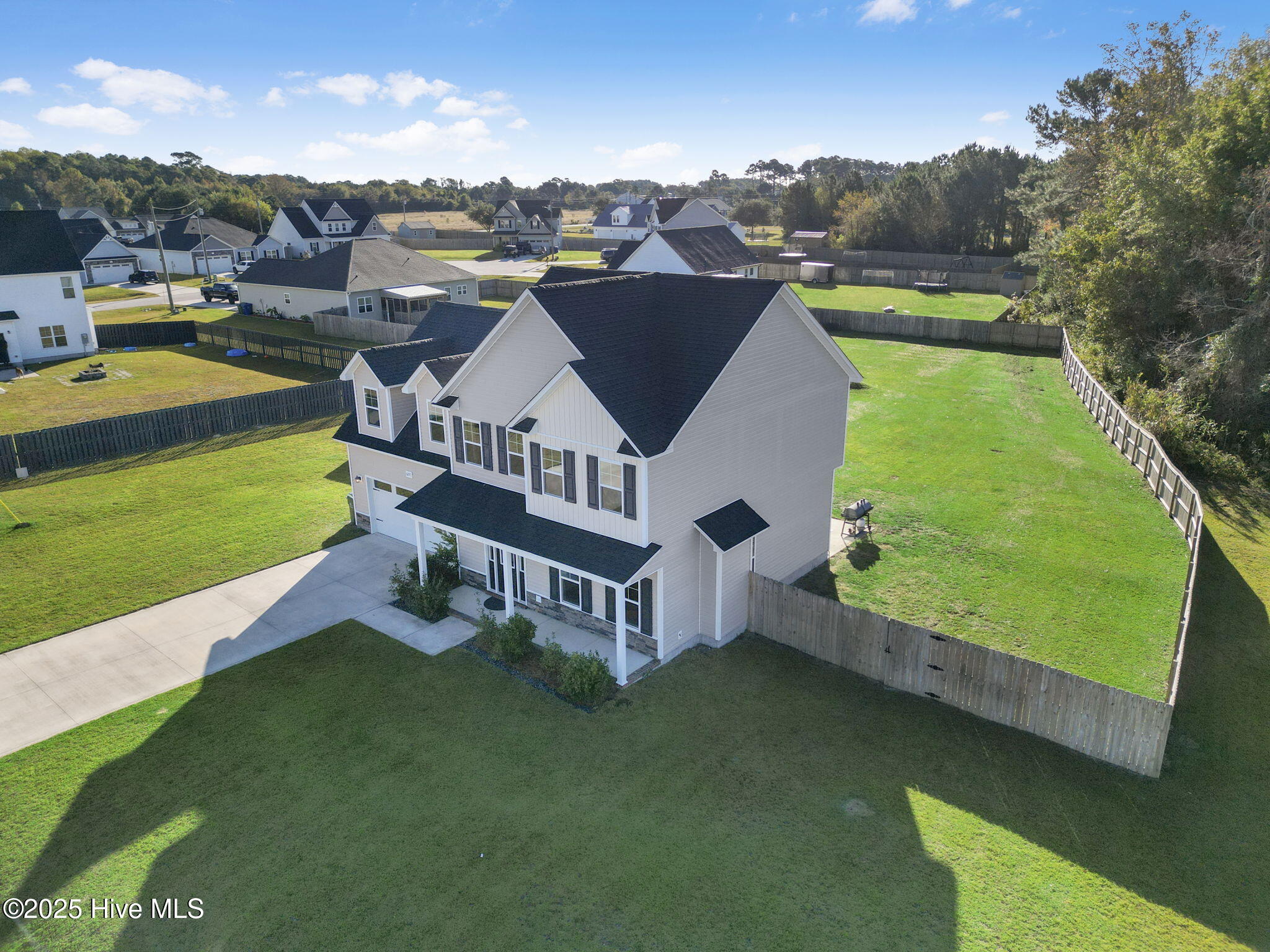 100538262 | Photo 44