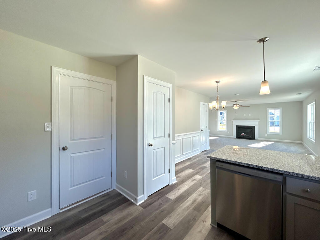 100563394 | Photo 28