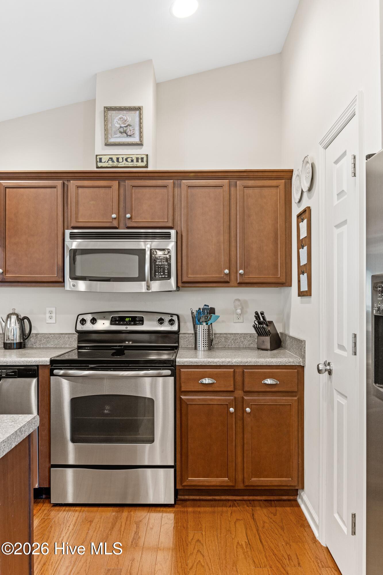 100554021 | Photo 14