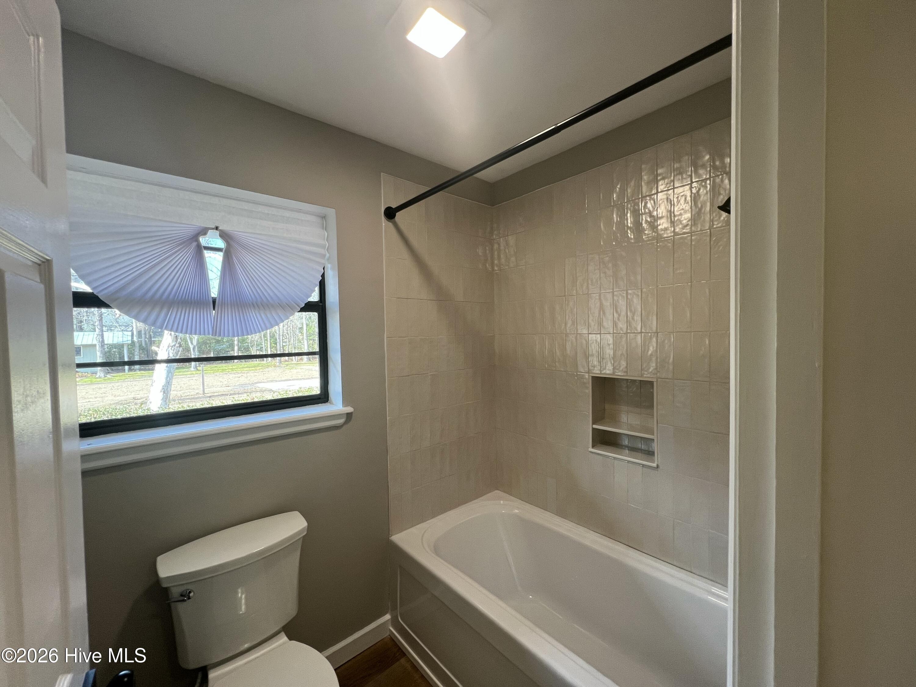 100541666 | Photo 48