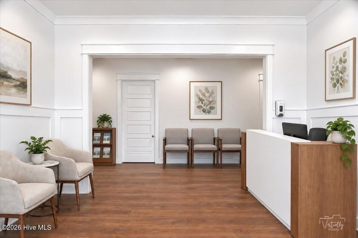 Entrance virtually staged