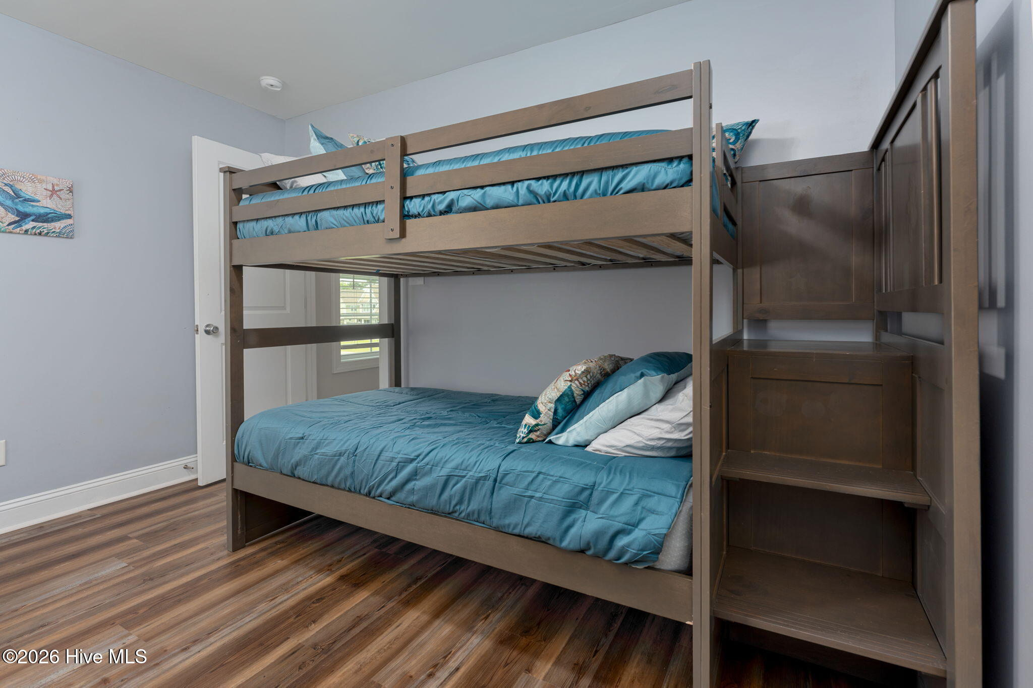 100550807 | Photo 34