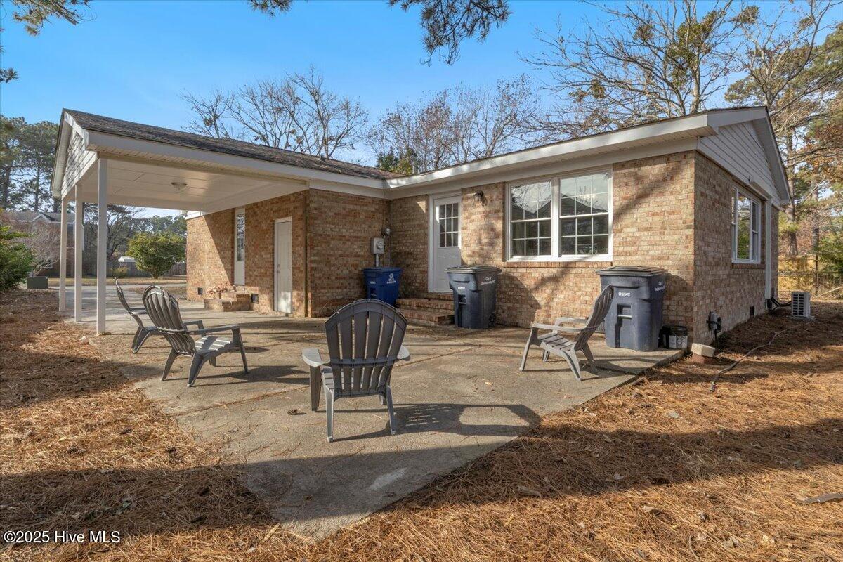 122 Carolina Circle, Jacksonville, NC, 28546