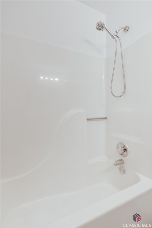 155 Hunters Pointe Drive