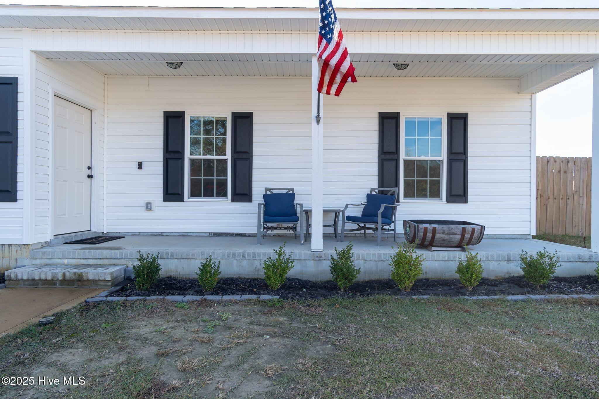 100543610 | Photo 34