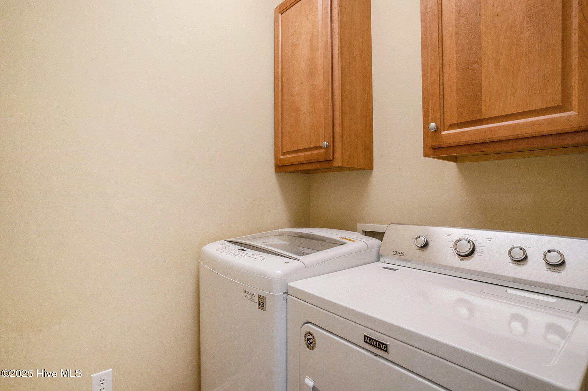 100528380 | Photo 18