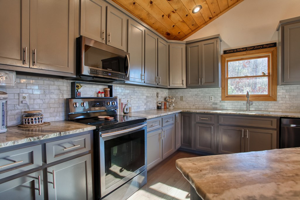380 Bear Trail, Murphy, NC 28906 Listing Photo  24