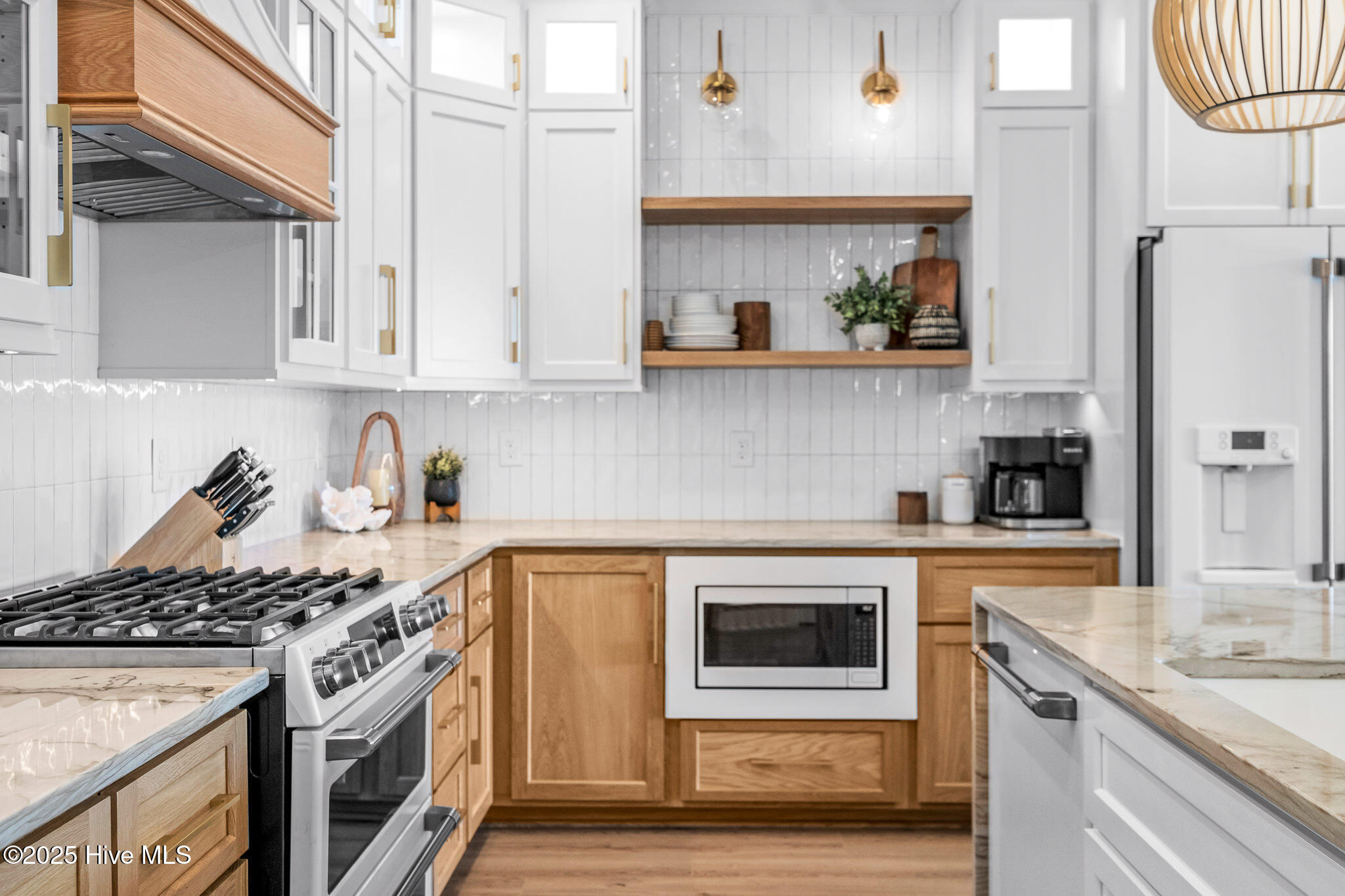 1031 Coquina Cove Drive, Holden Beach, NC 28462 – photo 16: 1031_CoquinaCove (16)