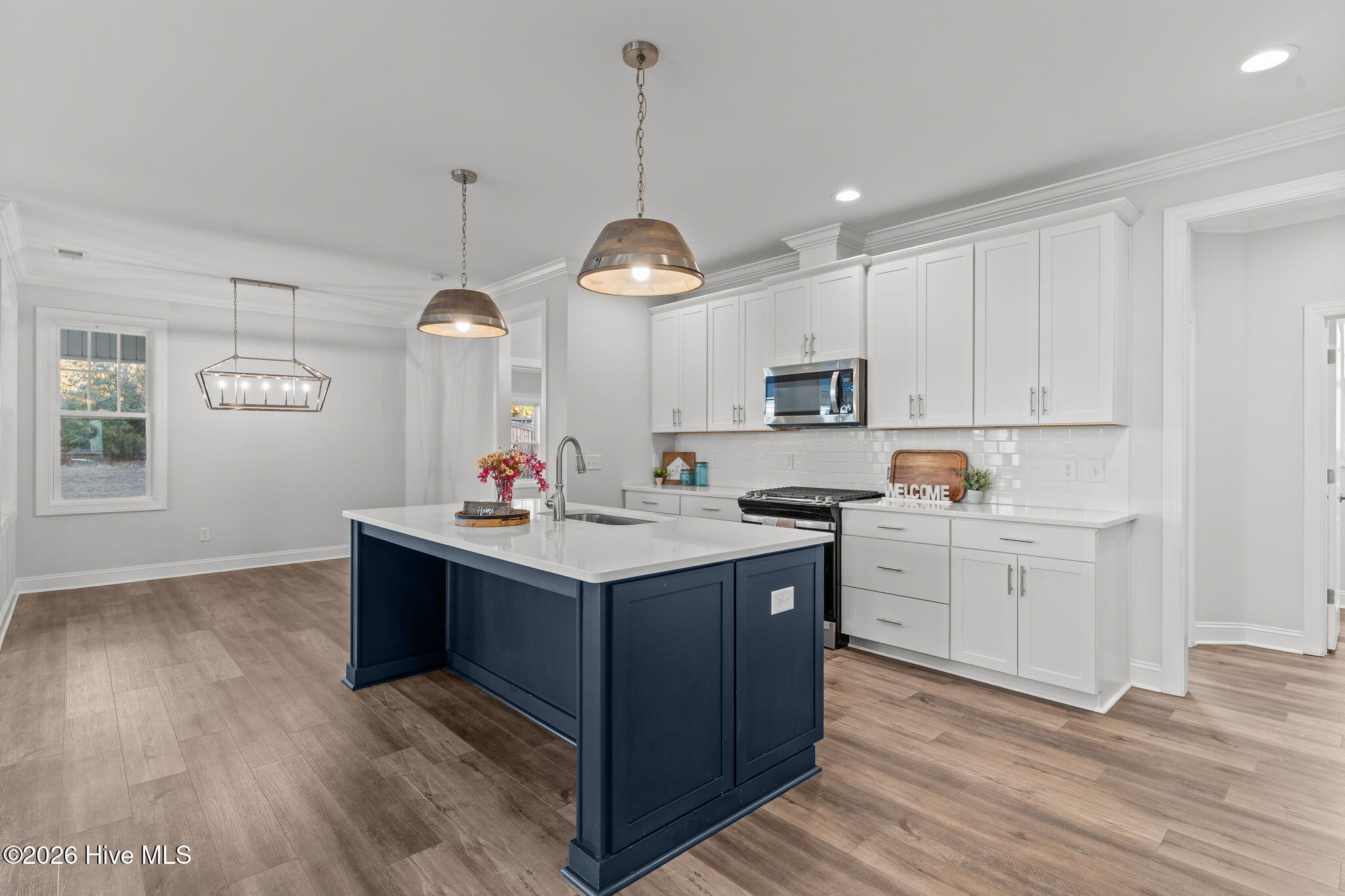 100548771 | Photo 10