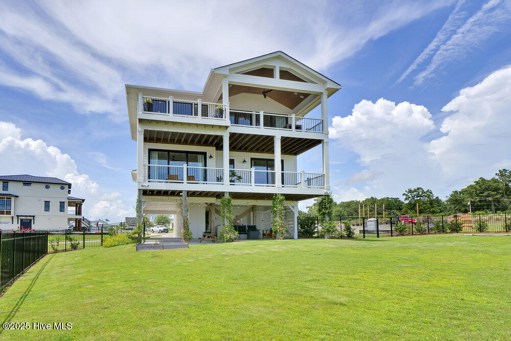 100520014 | Photo 59