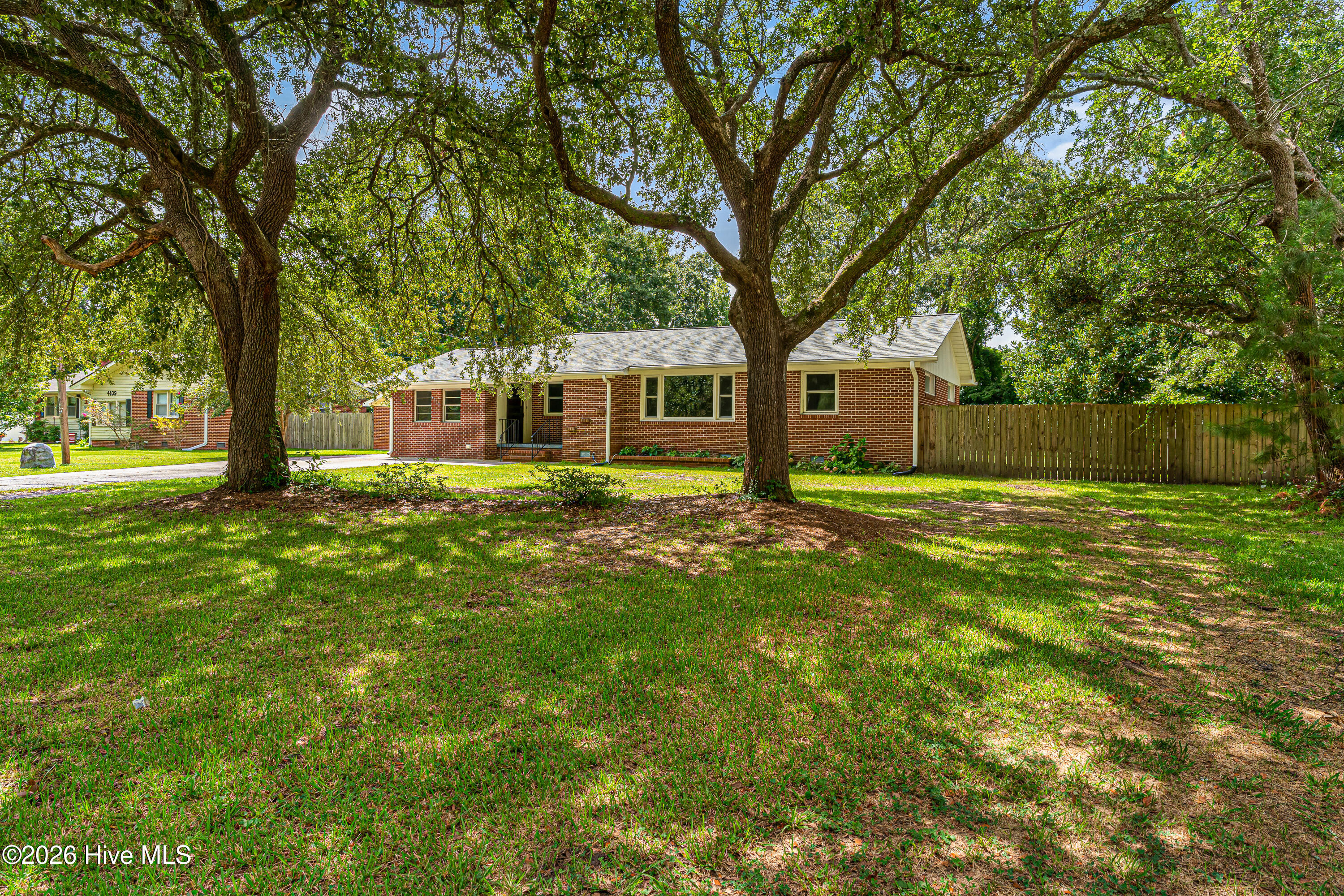 4111 Country Club Road,Morehead City