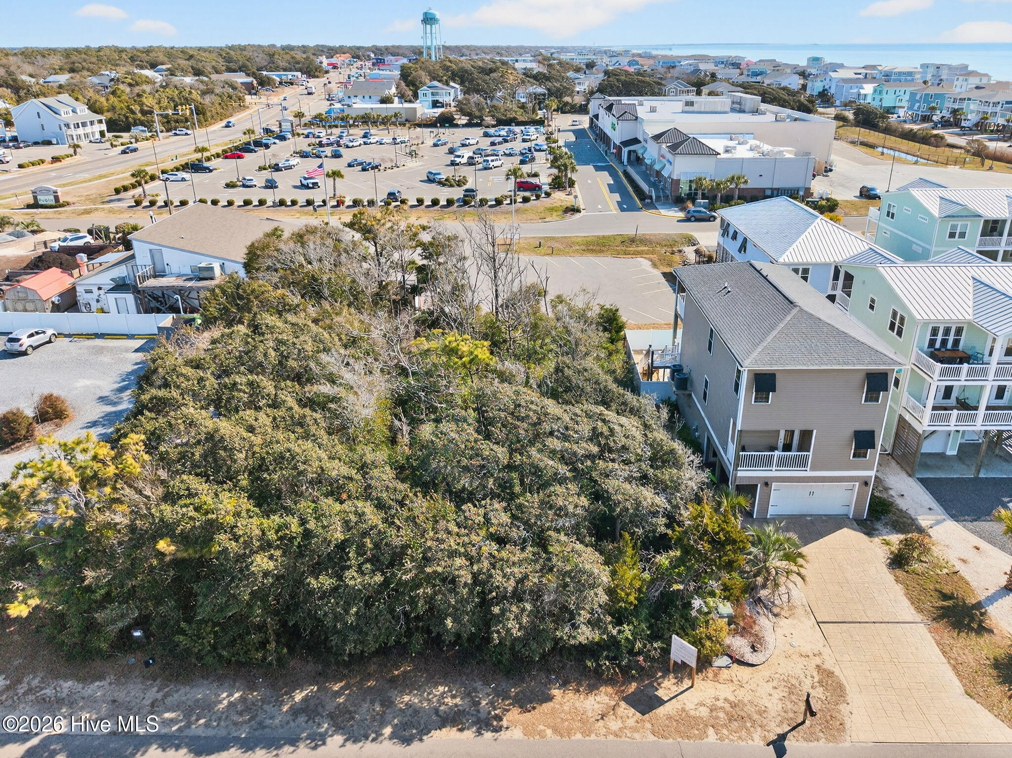 100553915 | Photo 18