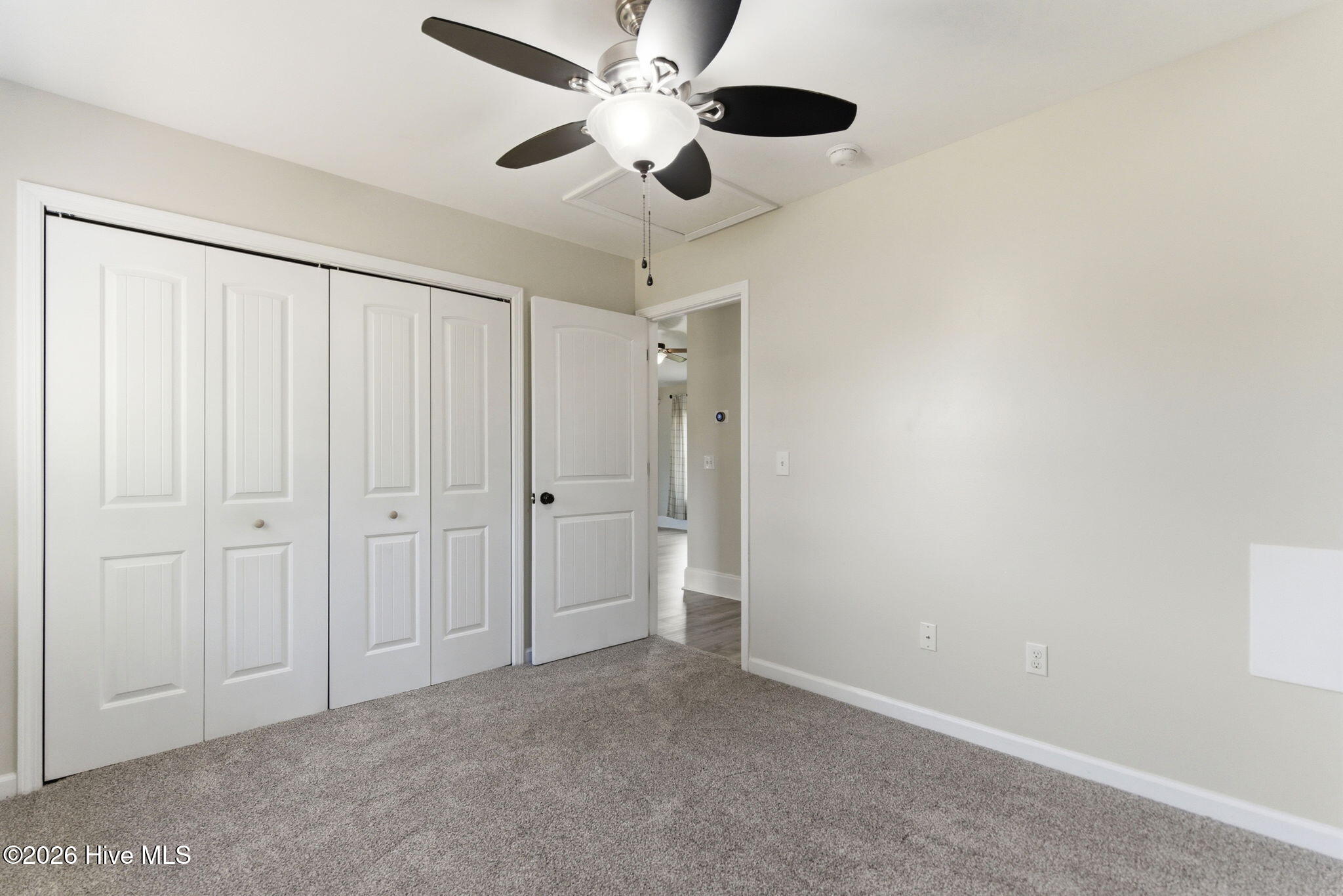 100570118 | Photo 29