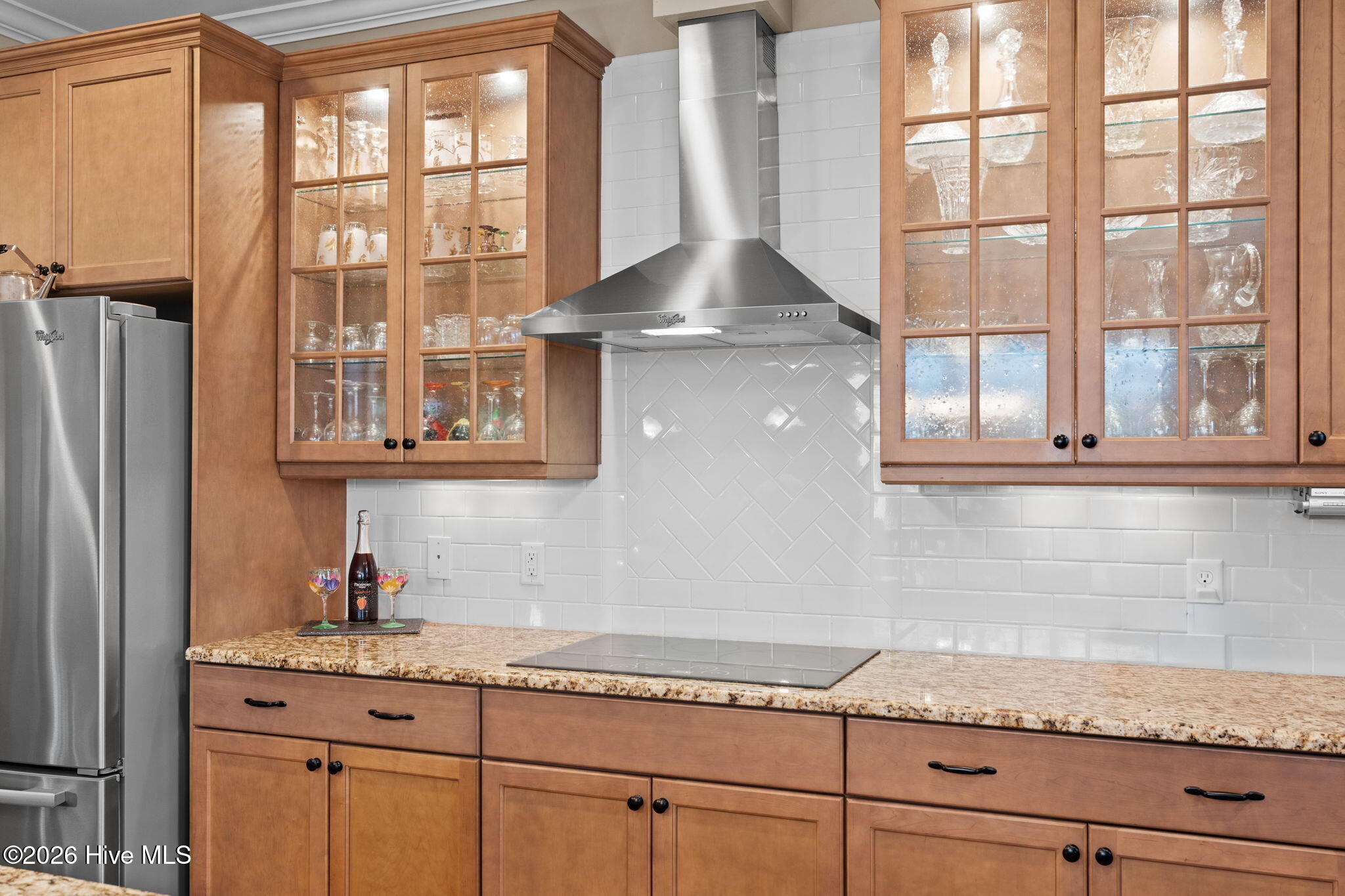 100566382 | Photo 17