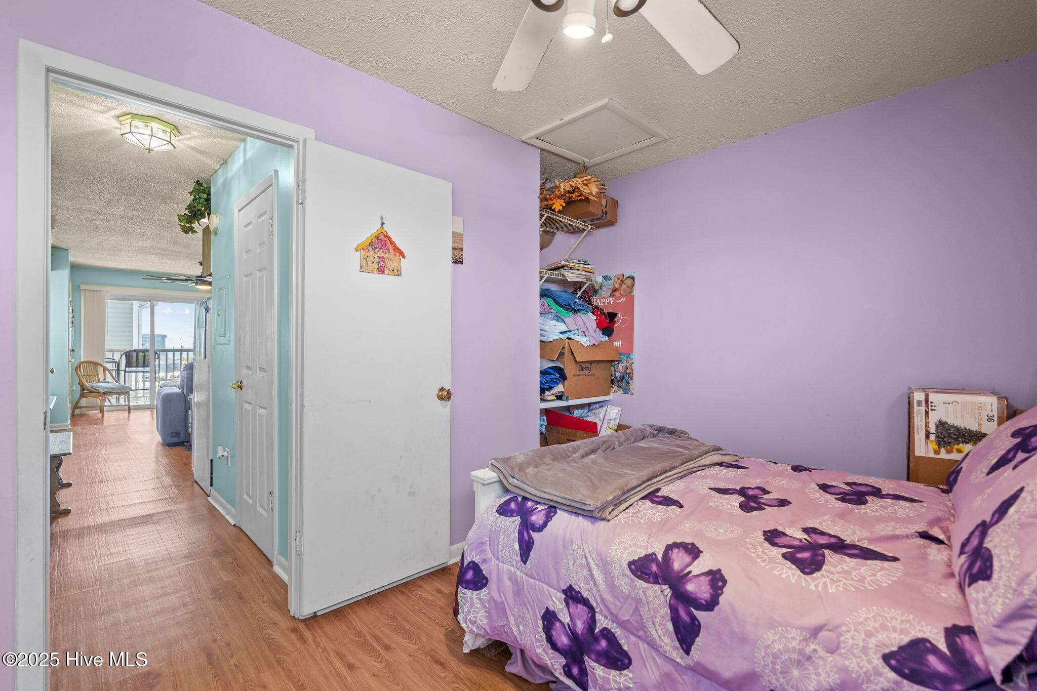 100519120 | Photo 20