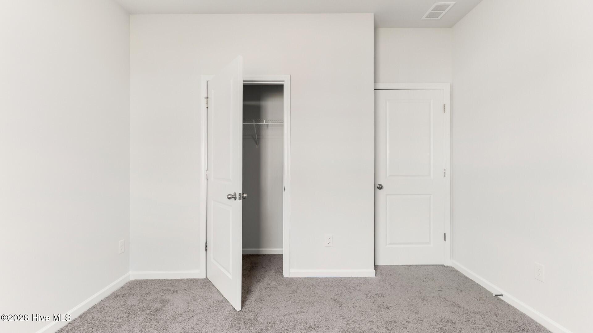 100531570 | Photo 28