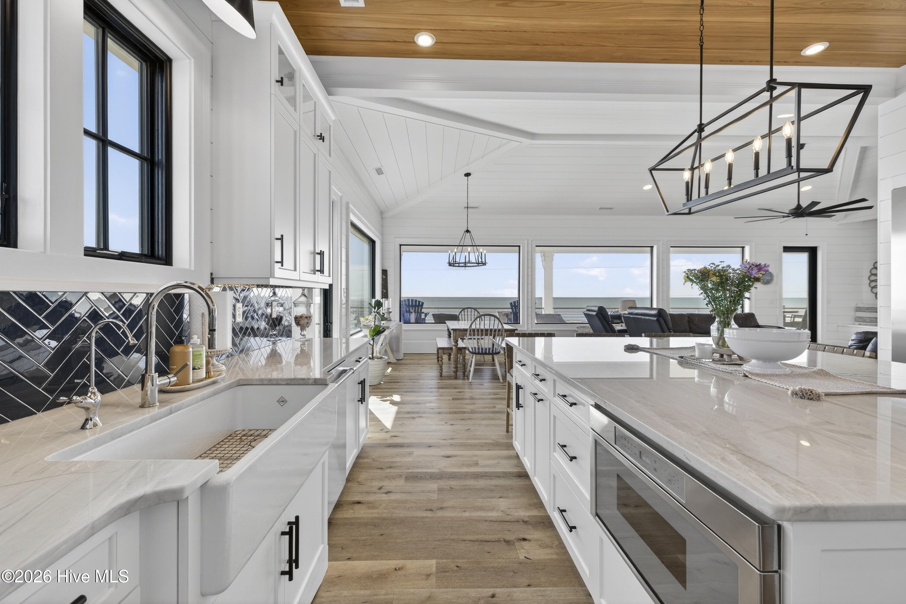 1423 N Shore Drive, Surf City, NC, 28445