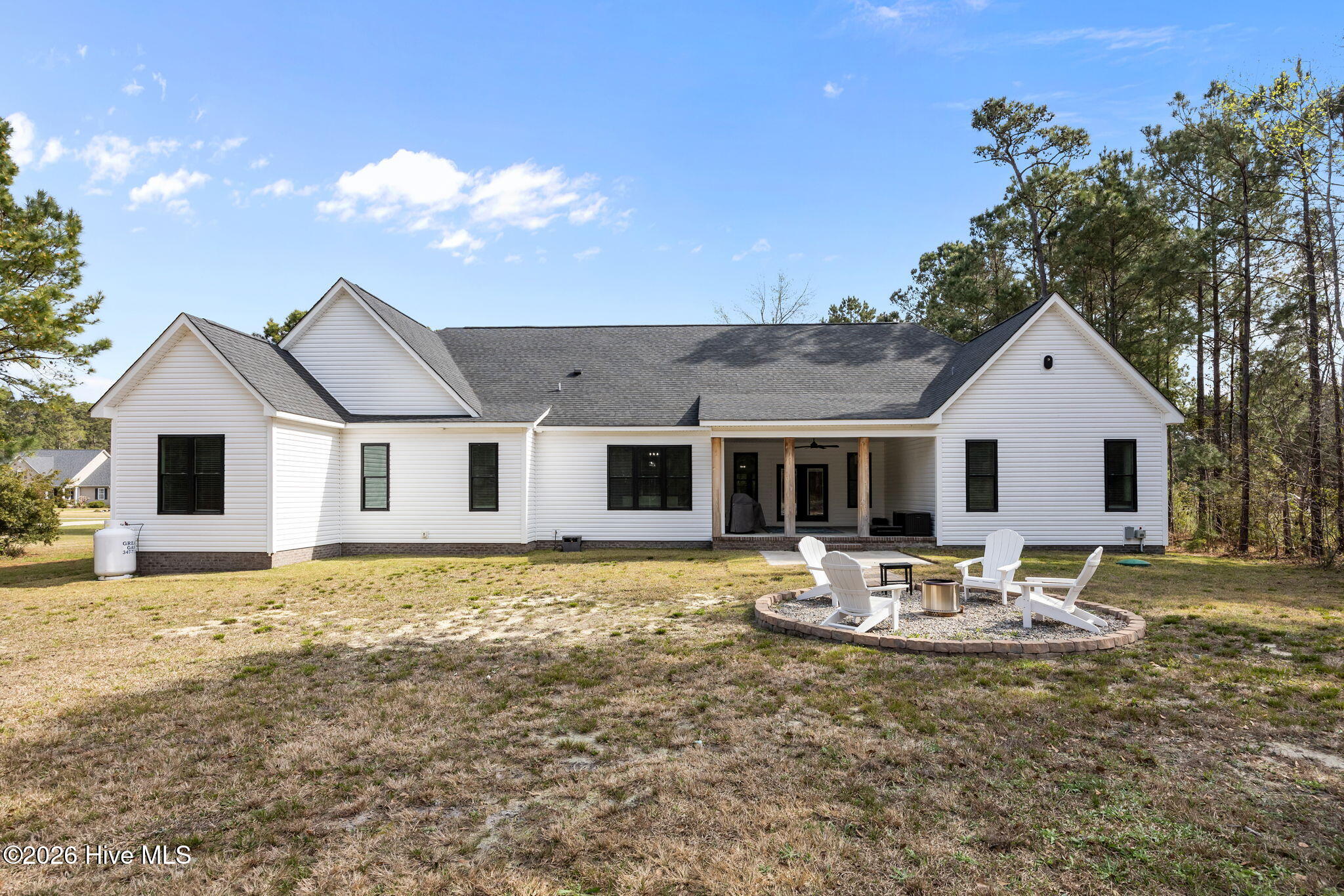 100563547 | Photo 34