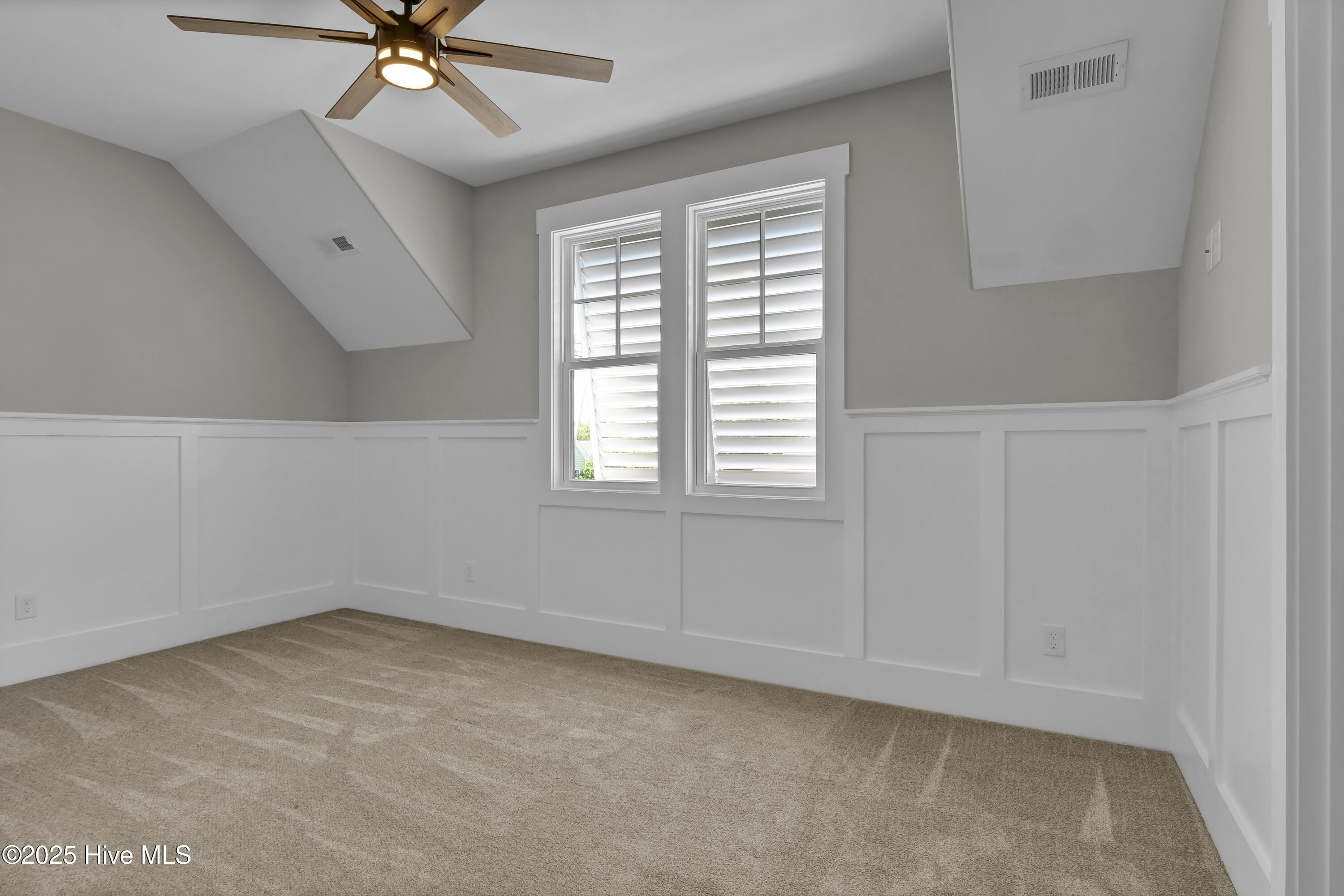 100550723 | Photo 27