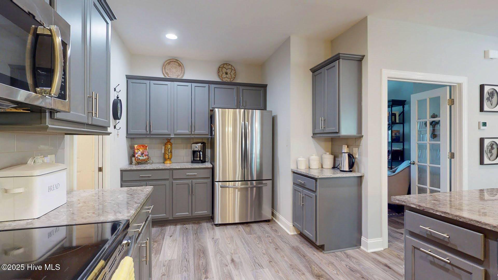 100550160 | Photo 20