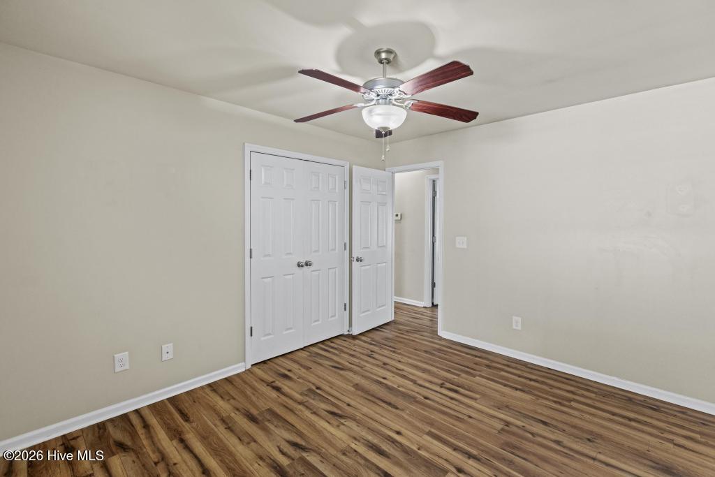 100550335 | Photo 14