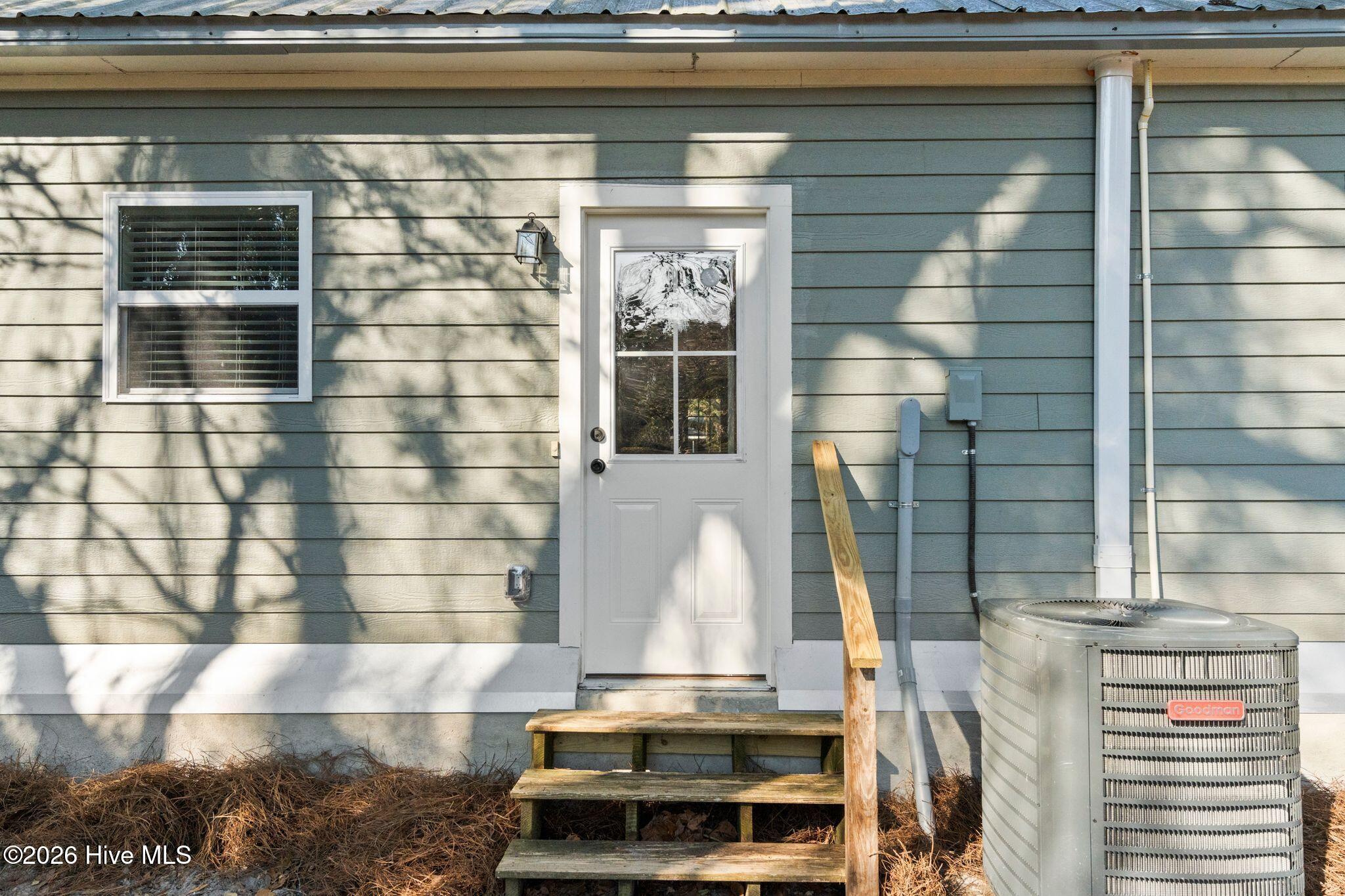 100554354 | Photo 42