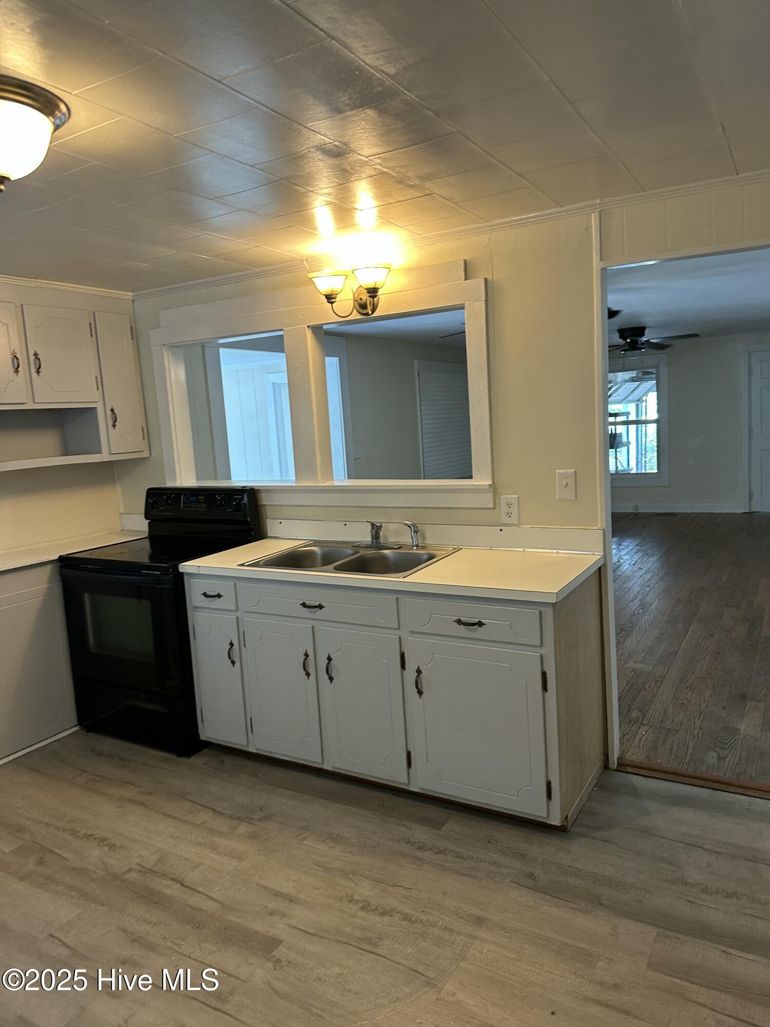 100513996 | Photo 16