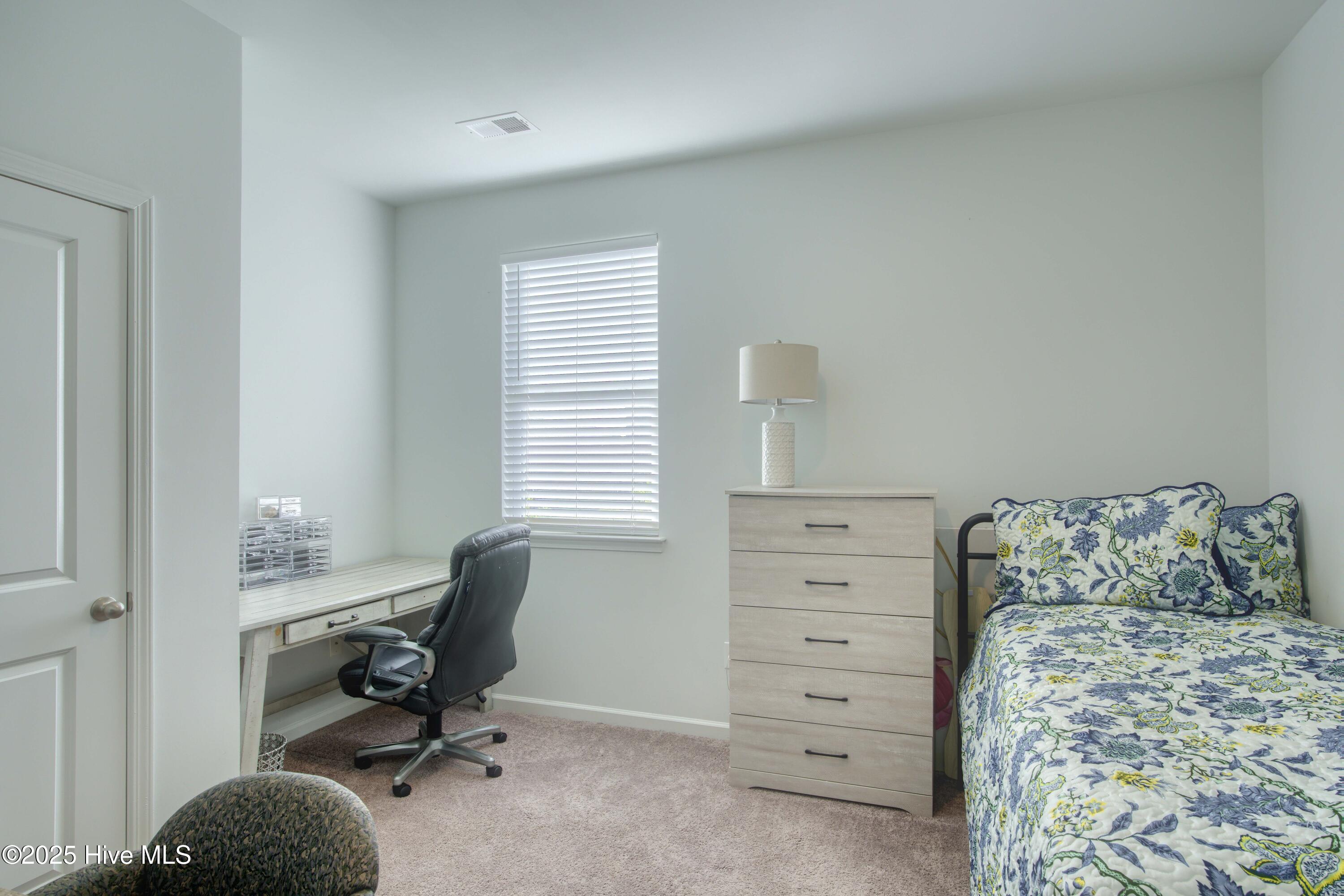 100538124 | Photo 17