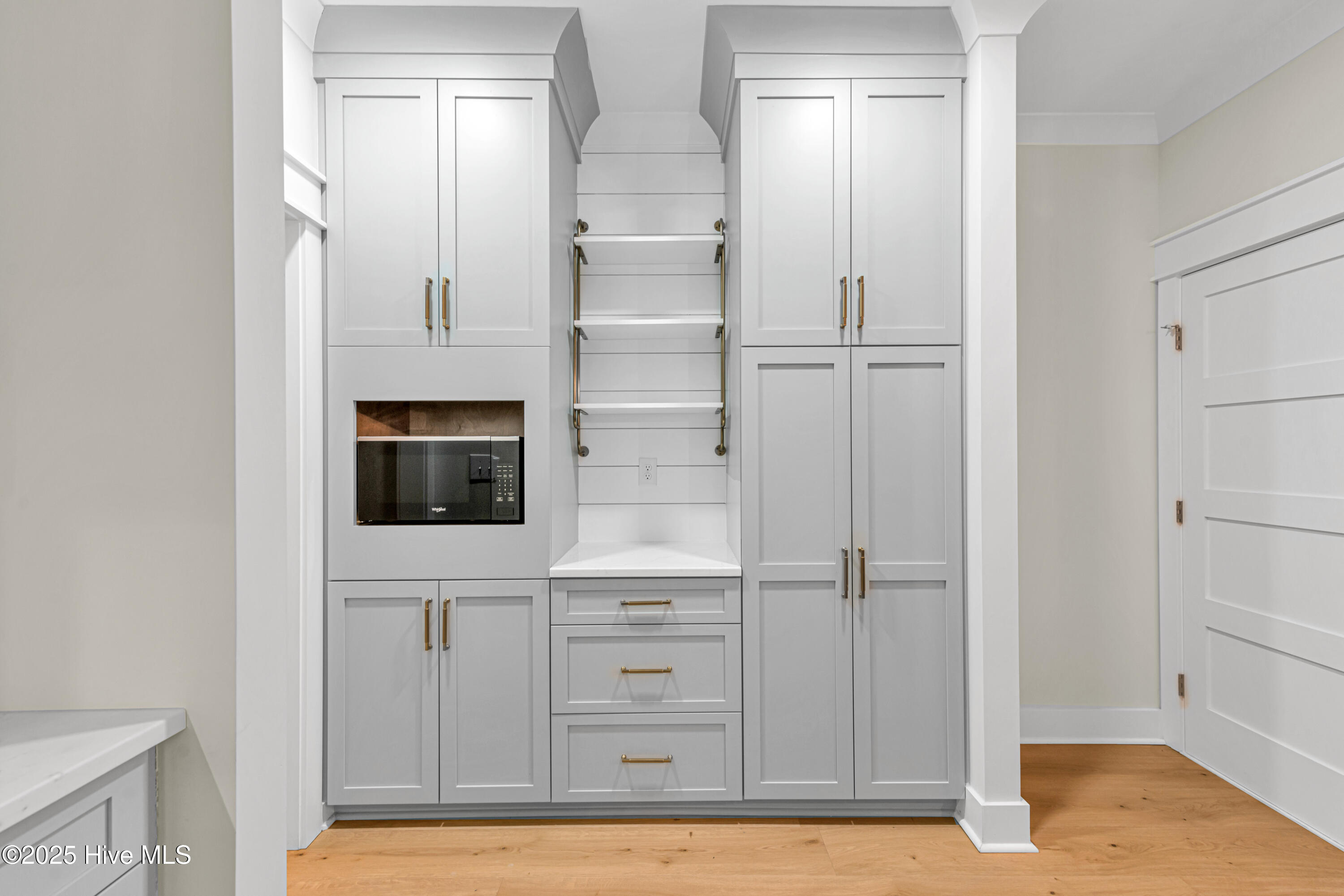 100542674 | Photo 14