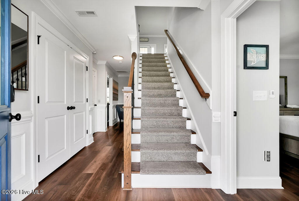 100566237 | Photo 10