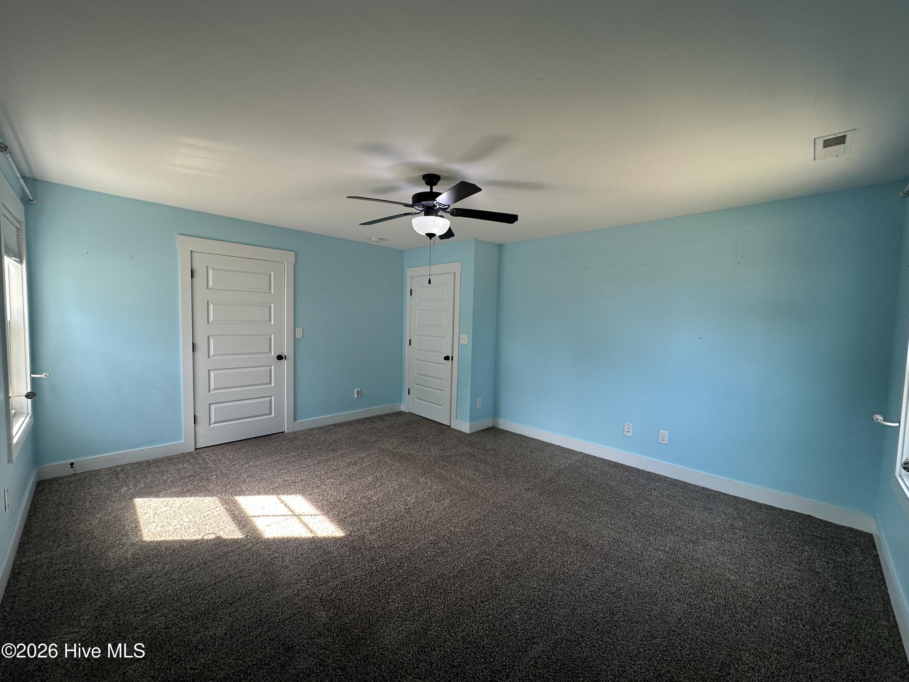 100559148 | Photo 32