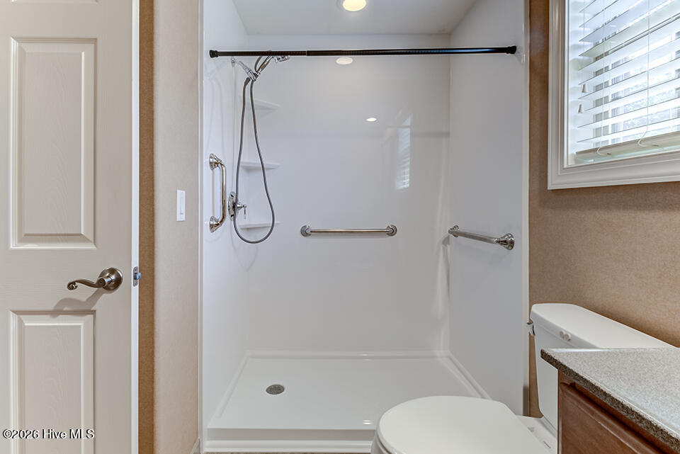 100569553 | Photo 27