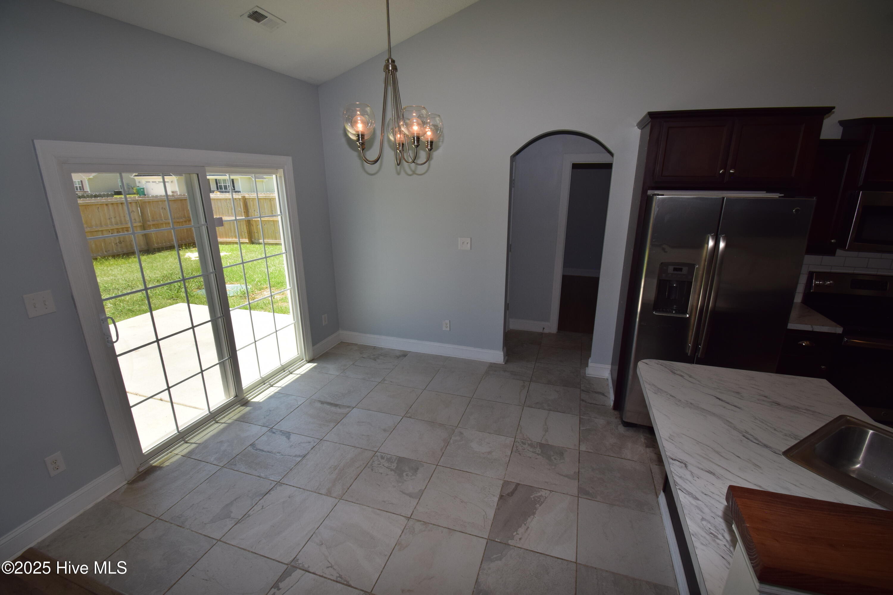 100515544 | Photo 16