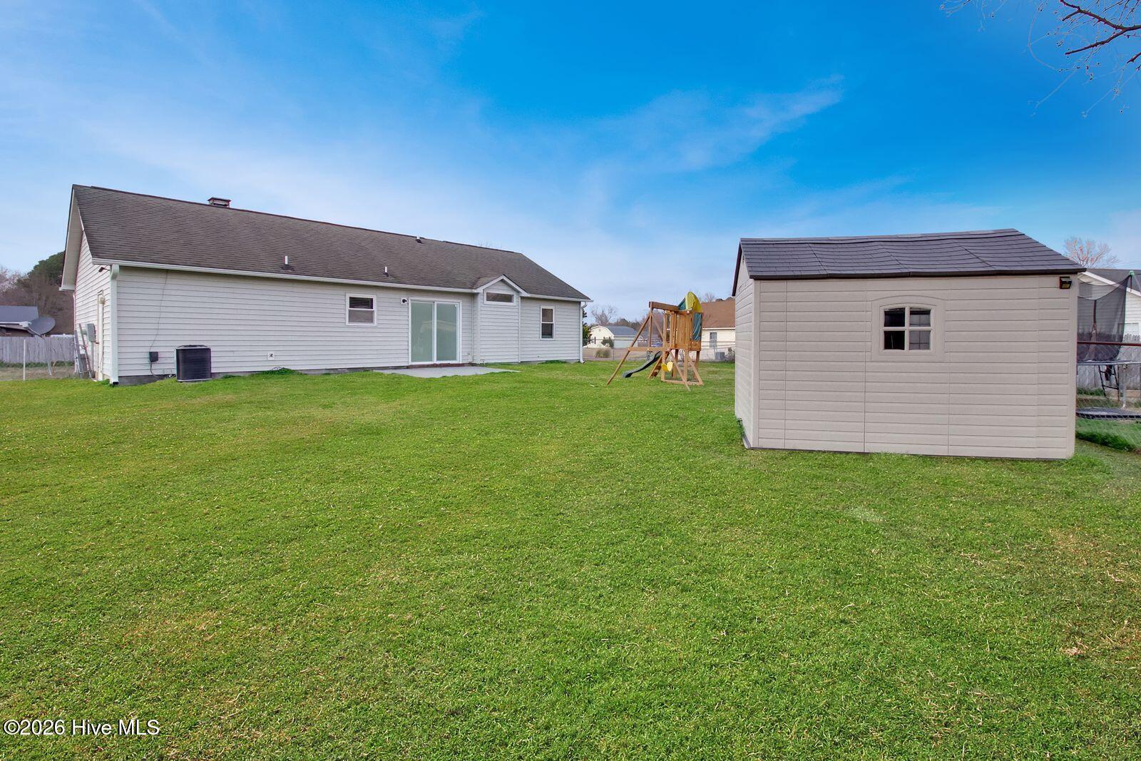 100558308 | Photo 11