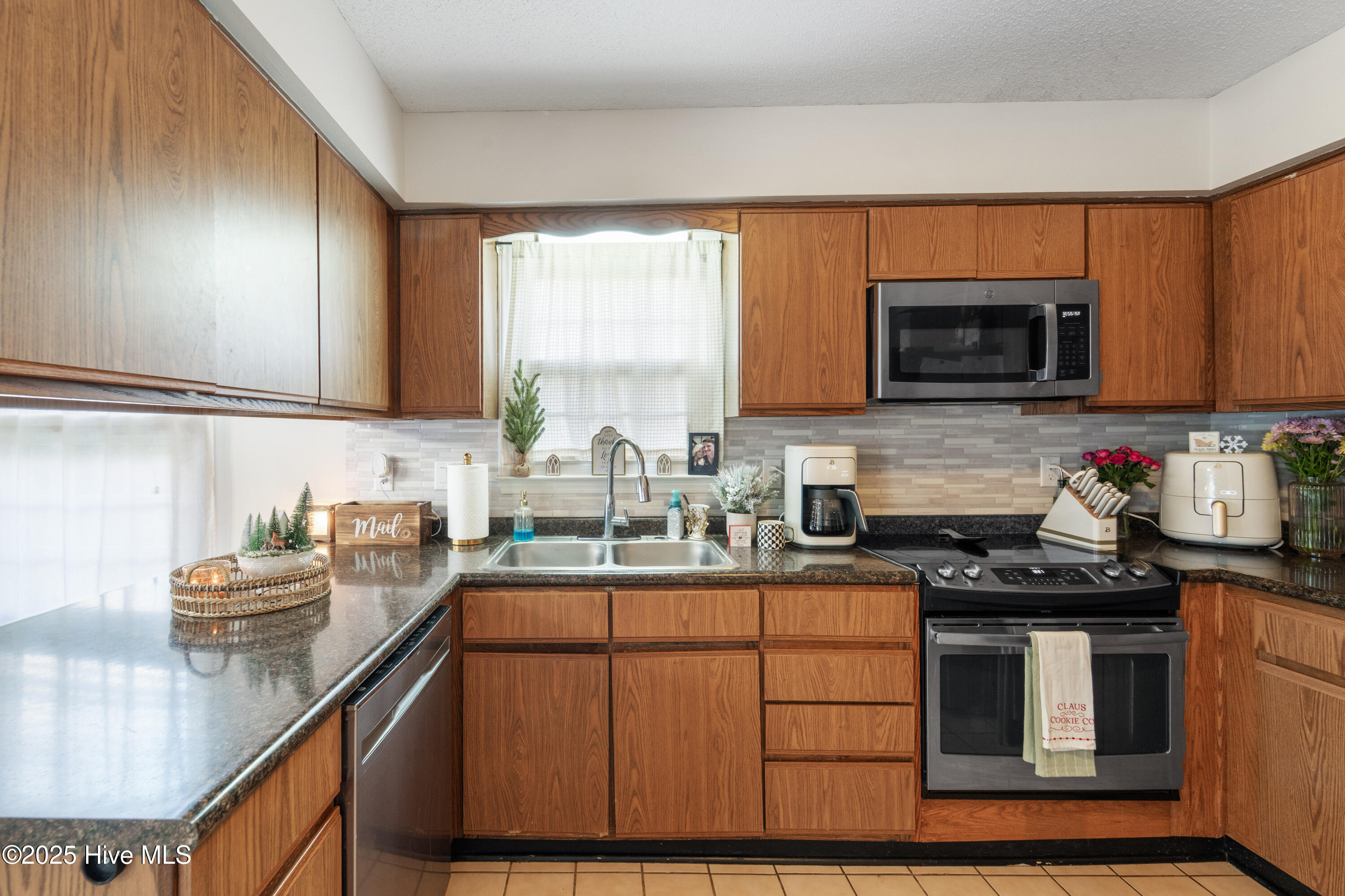 Homes for sale in Midway Park, NC | 2461 Saddleridge Dr, Midway Park, NC 28544 | MLS# 100540776