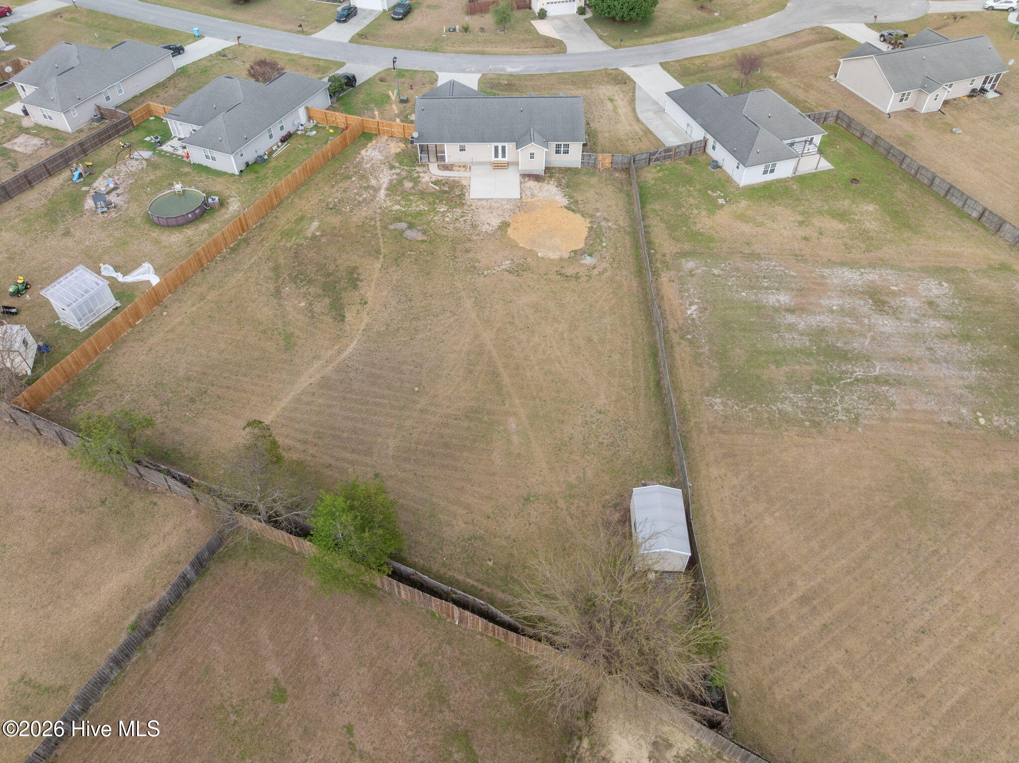 100562235 | Photo 49