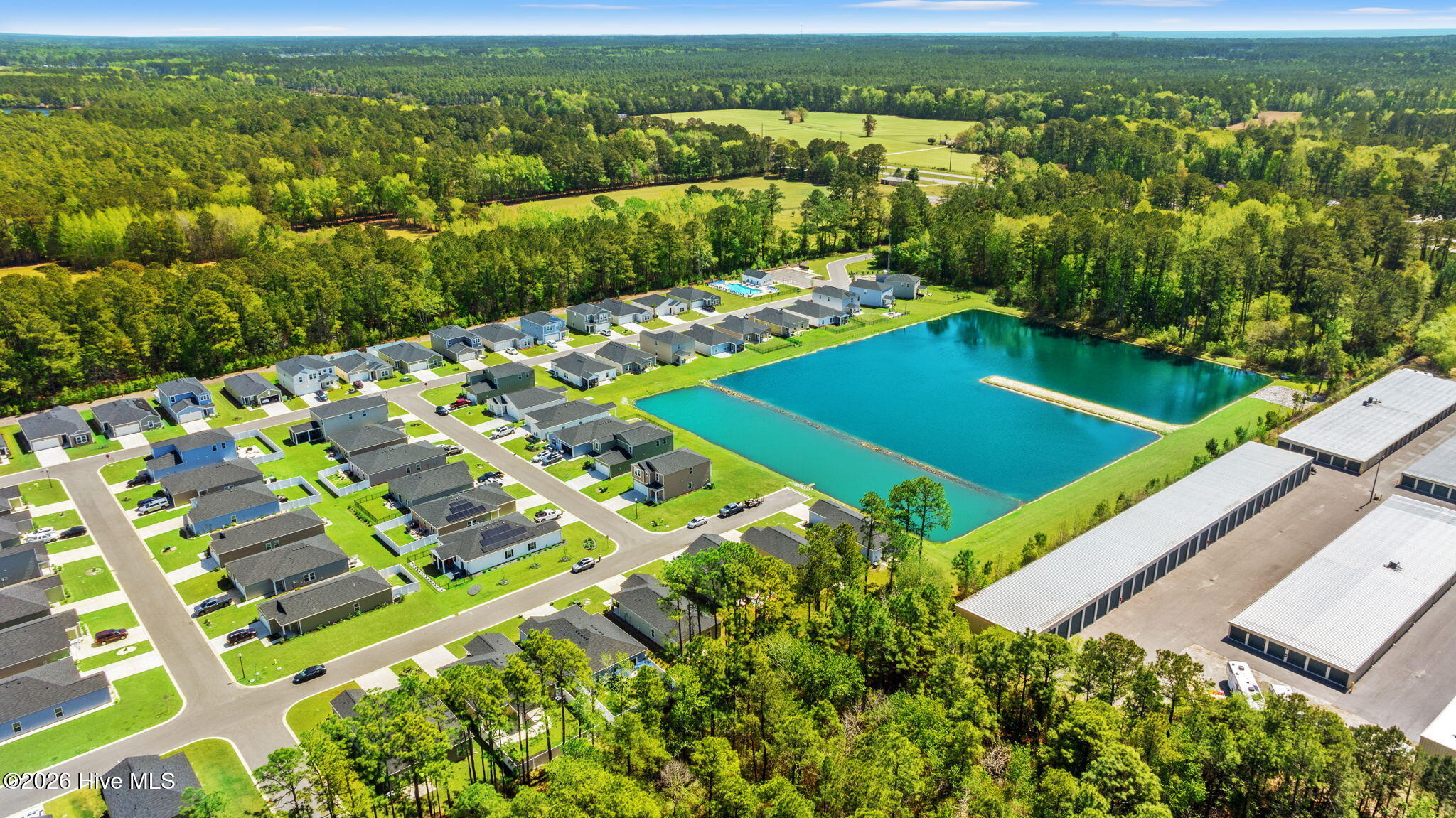 100566153 | Photo 48