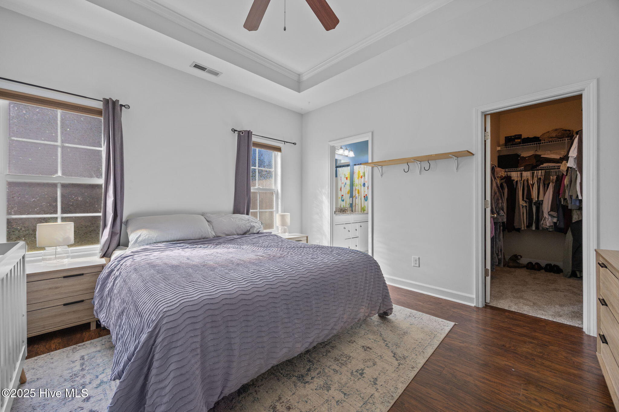 100562550 | Photo 21