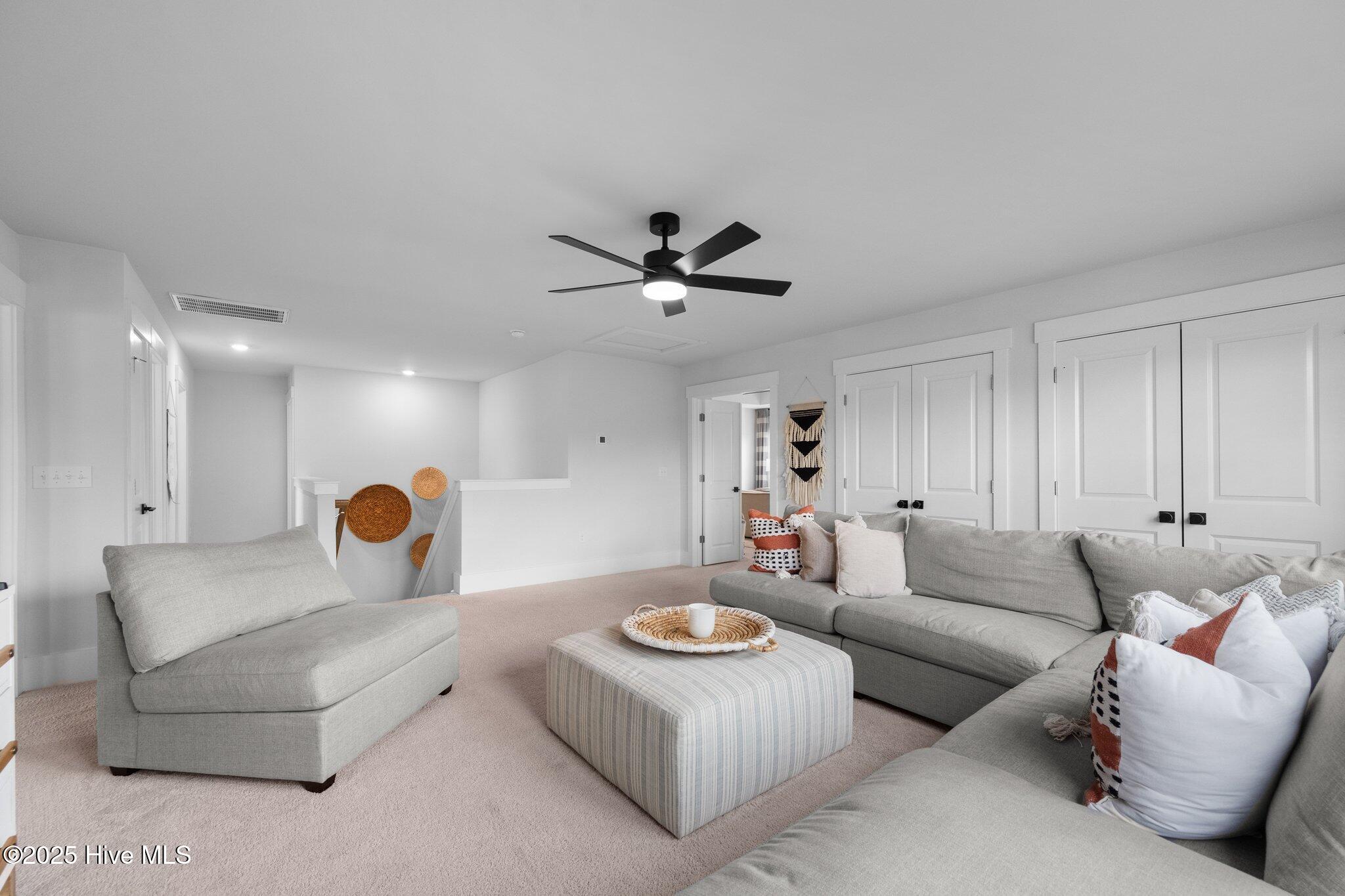 100545620 | Photo 32